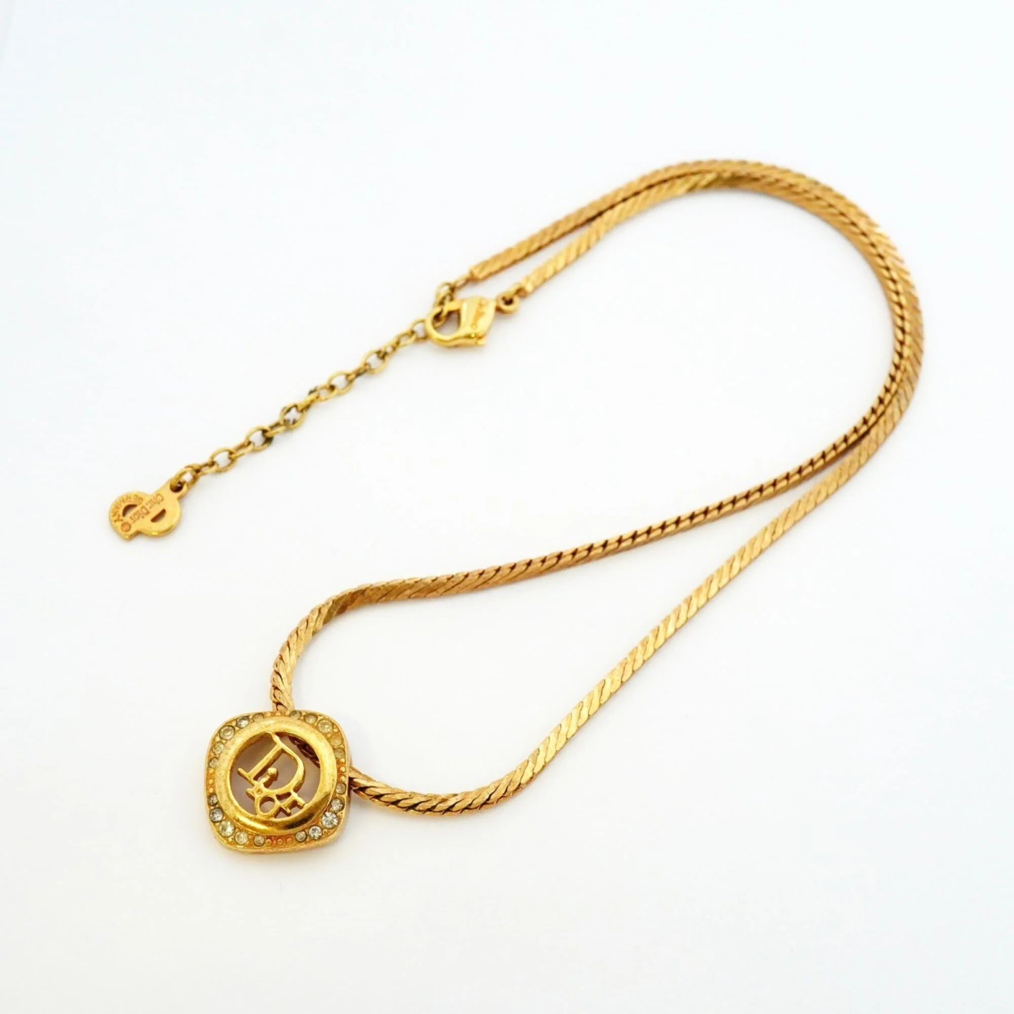 Pendant Necklace Gold and Rhinestone - Image 3