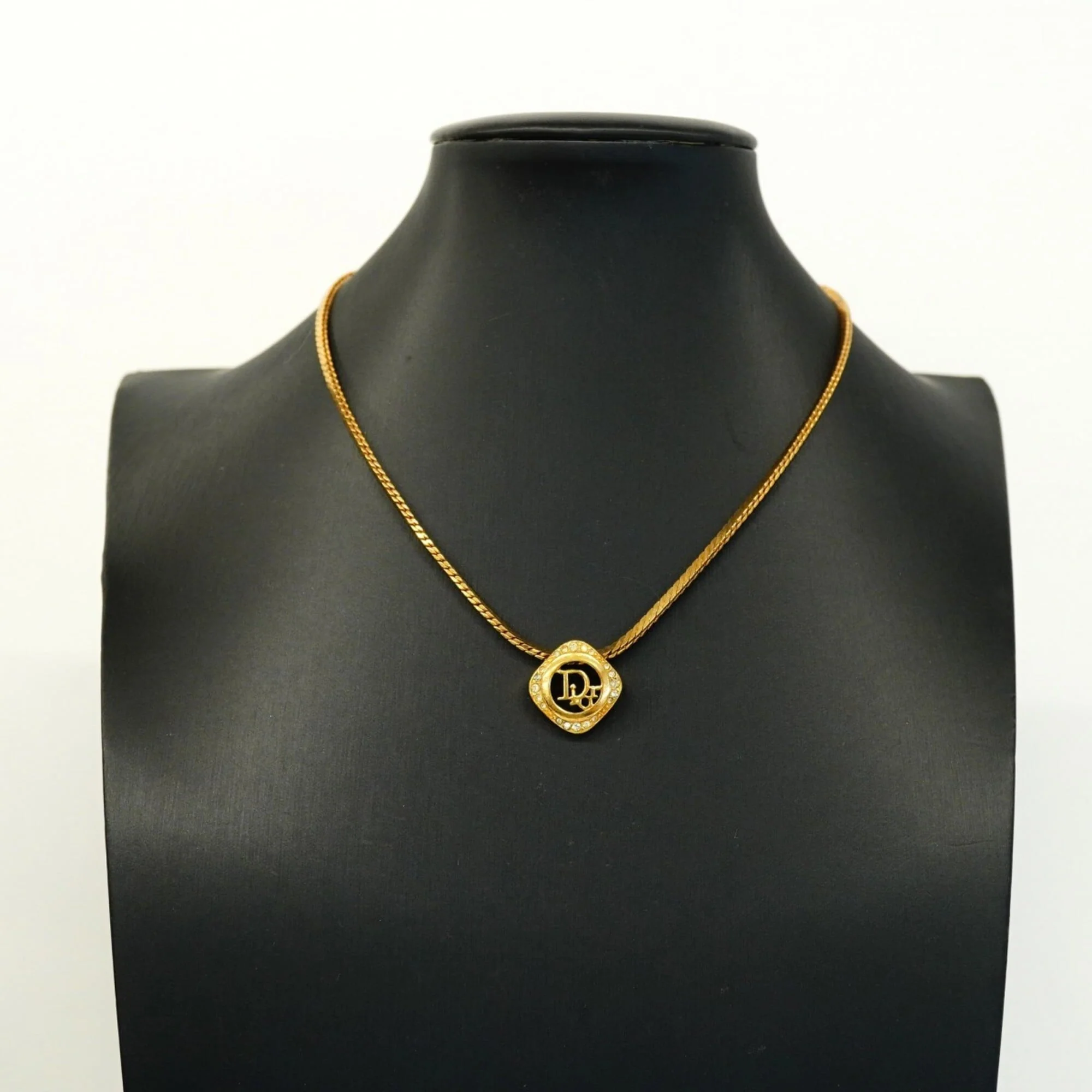 Pendant Necklace Gold and Rhinestone - Image 6
