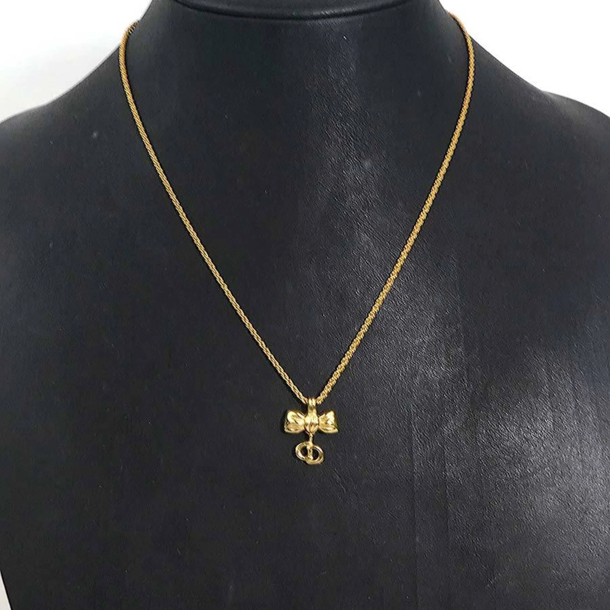 Pendant Necklace Gold Metal - Image 9