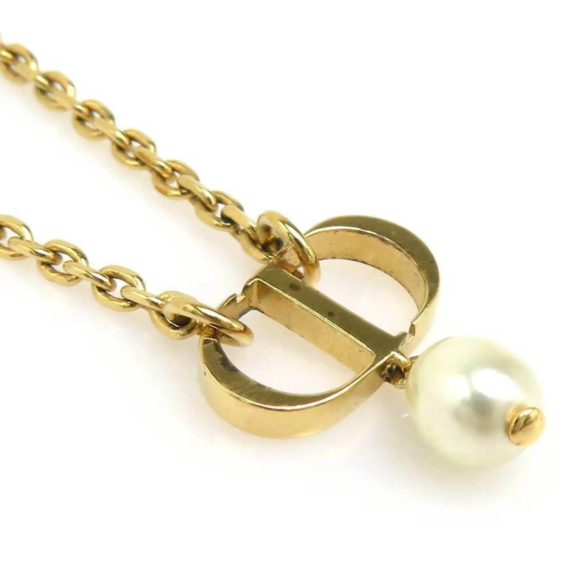 Pendant Necklace Metal and Artificial Pearl