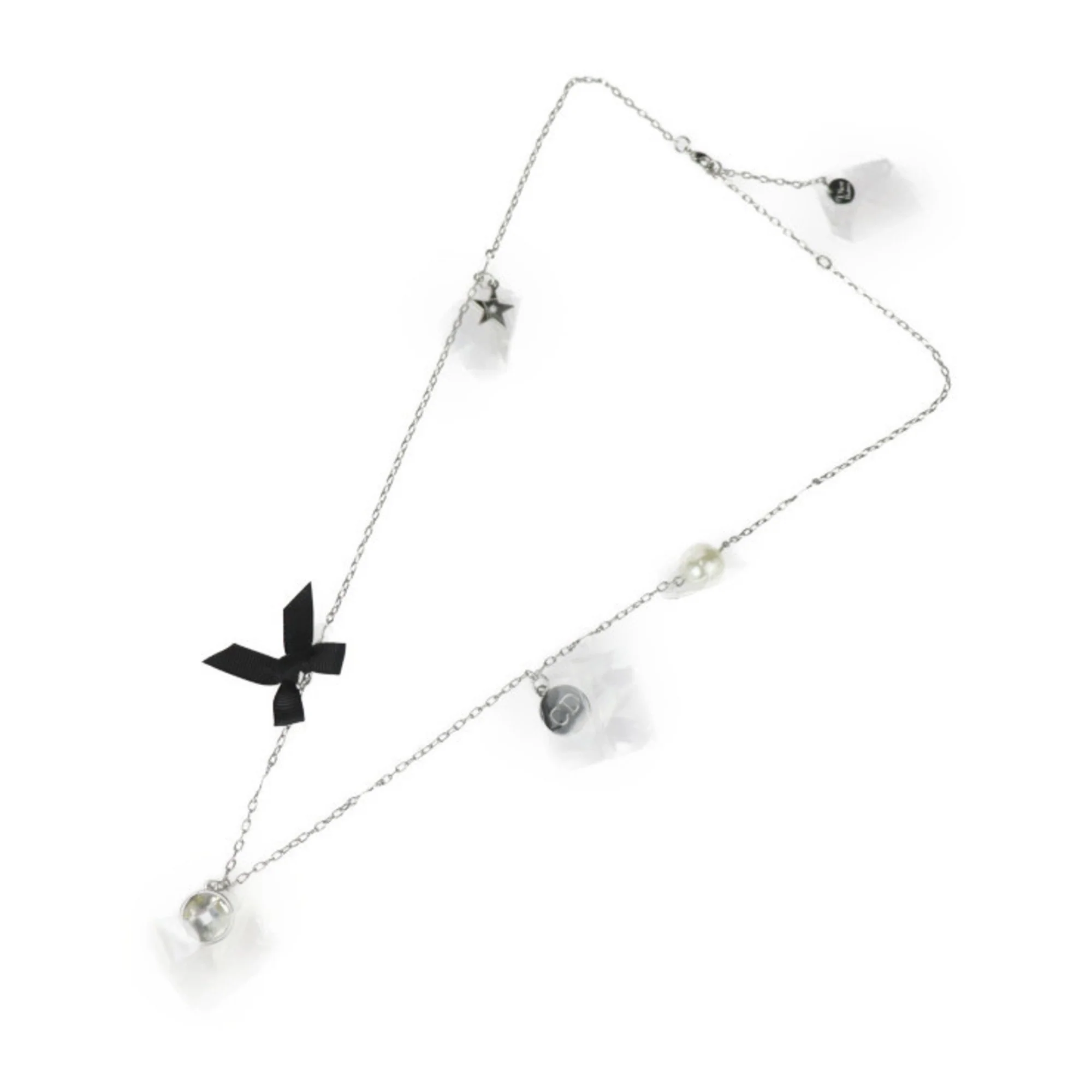 Pendant Necklace Metal Black and Silver