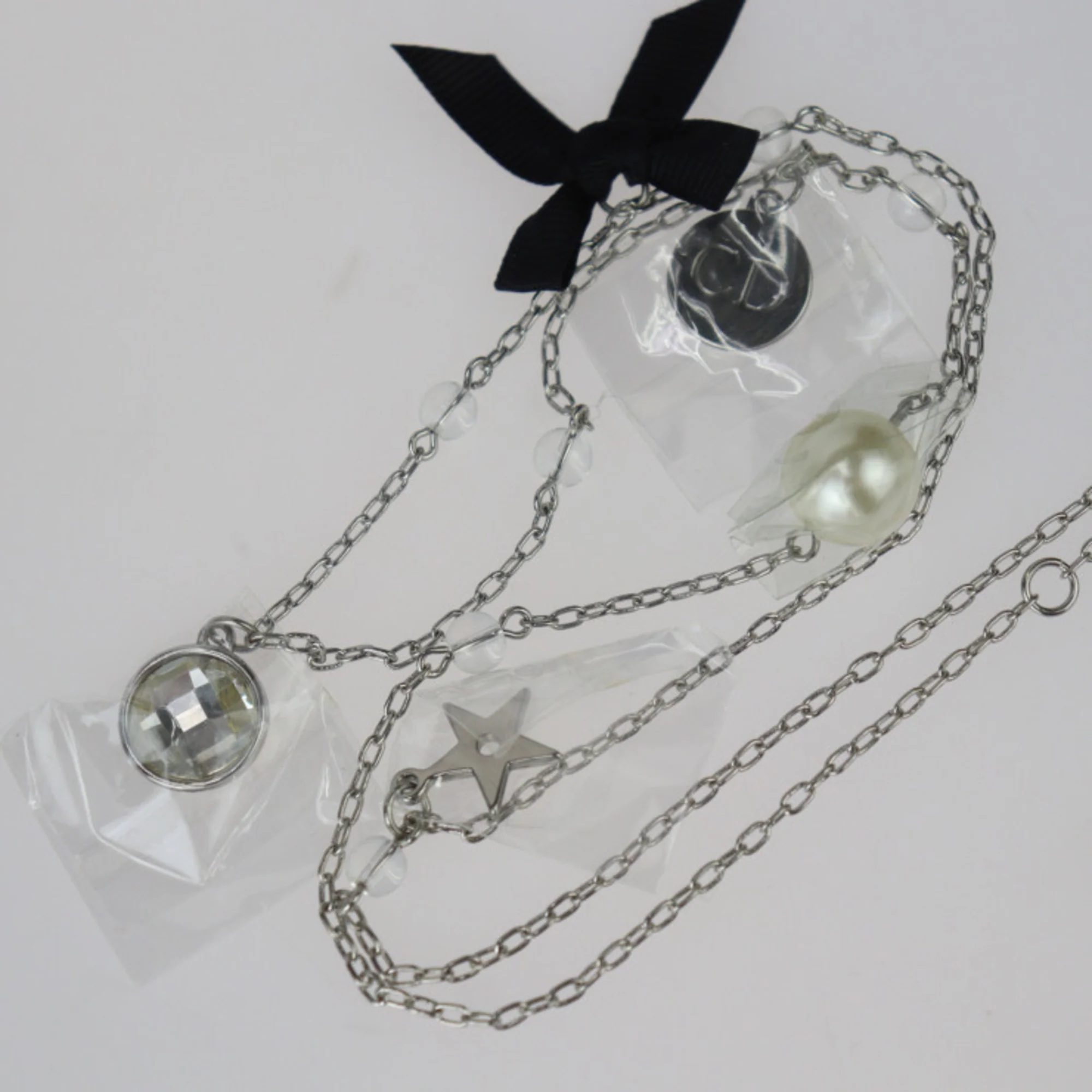 Pendant Necklace Metal Black and Silver - Image 2