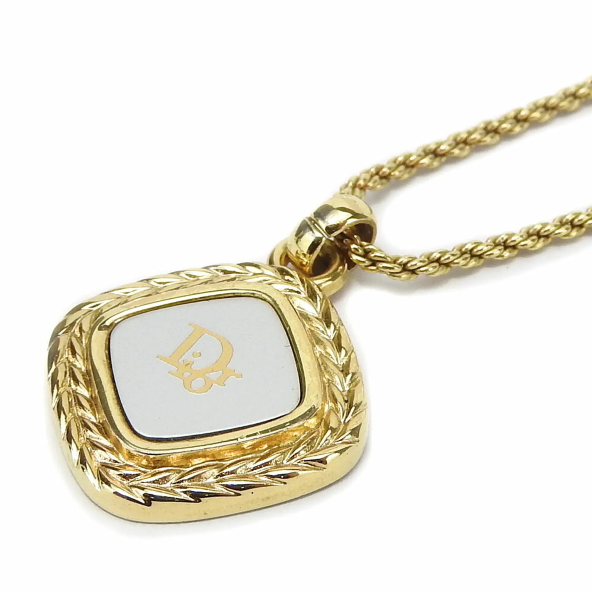 Pendant Necklace Metal Gold and Silver - Image 2
