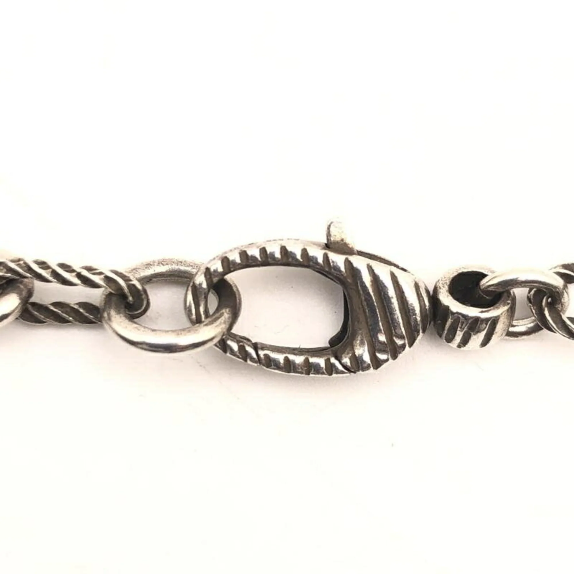 Interlocking G Pendant Necklace - Image 7