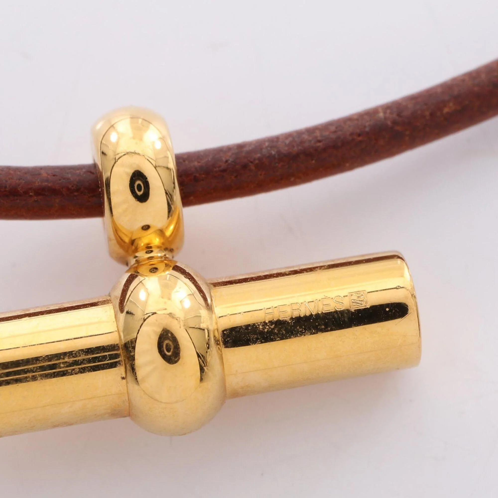 Glenan Choker Necklace Gold and Leather - Image 5