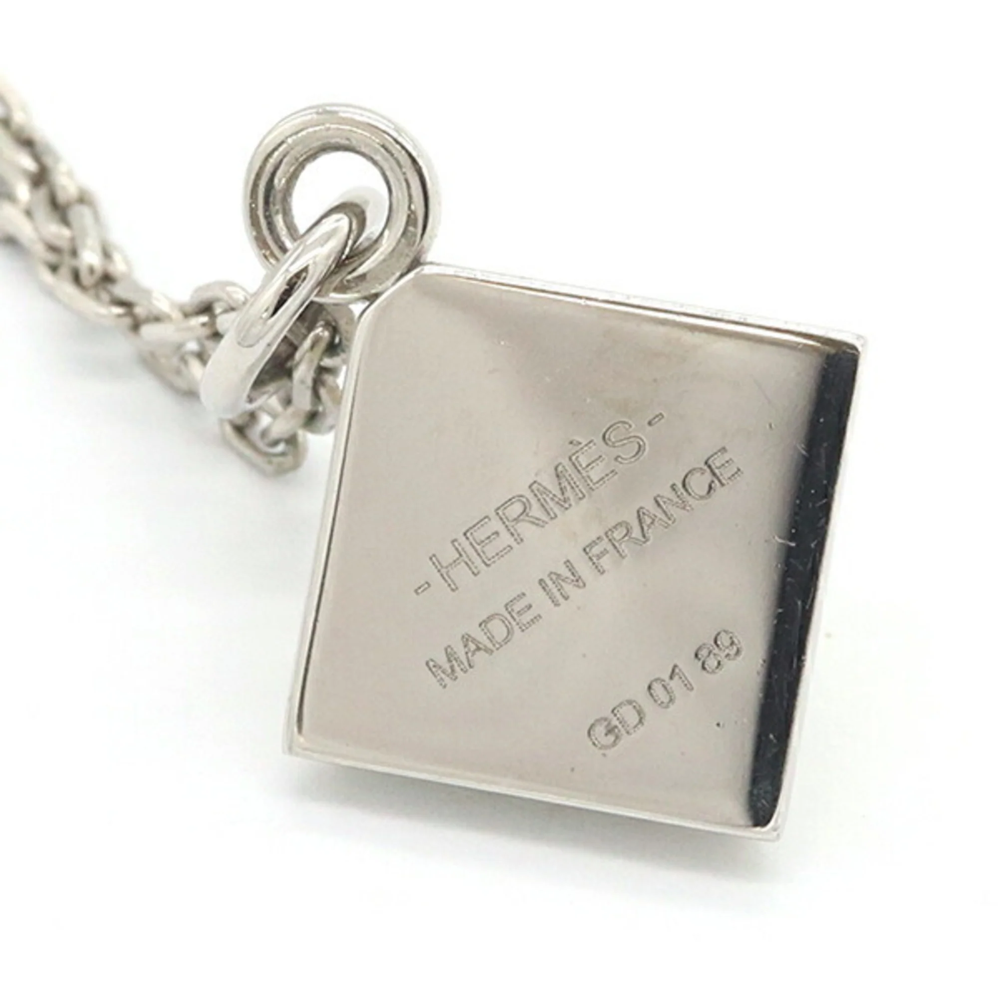 Medor Pendant Necklace Metal Ivory and Silver - Image 4