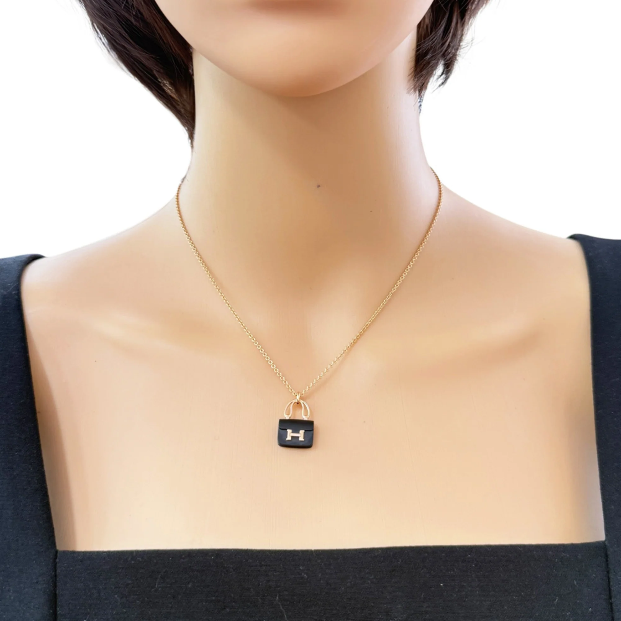 Pendant Necklace 18K Rose Gold with Black Jade - Image 2