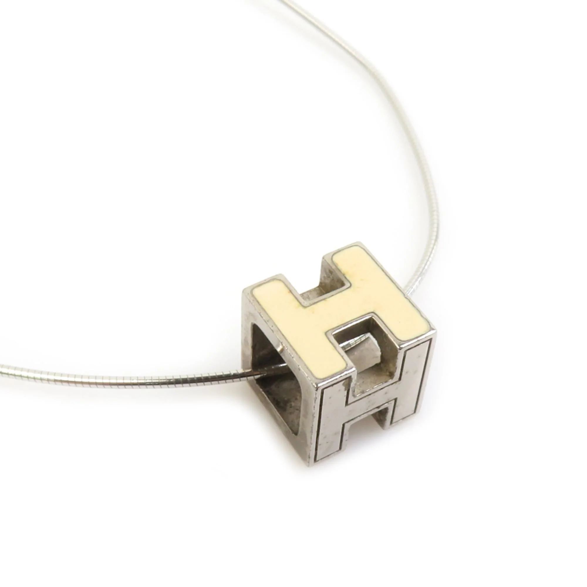 Pendant Necklace Enamel and Metal Off-White and Silver