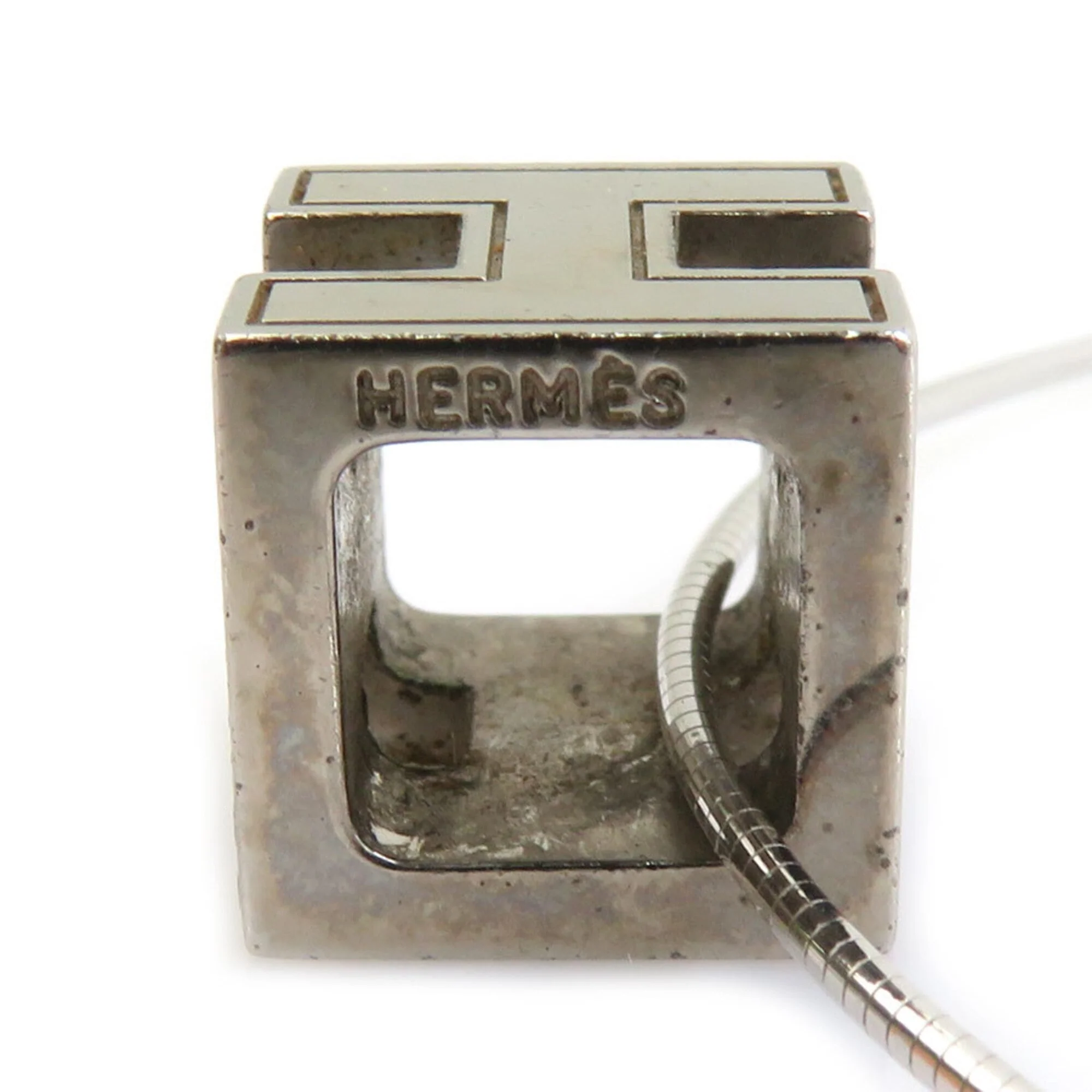 Pendant Necklace Enamel and Metal Off-White and Silver - Image 6