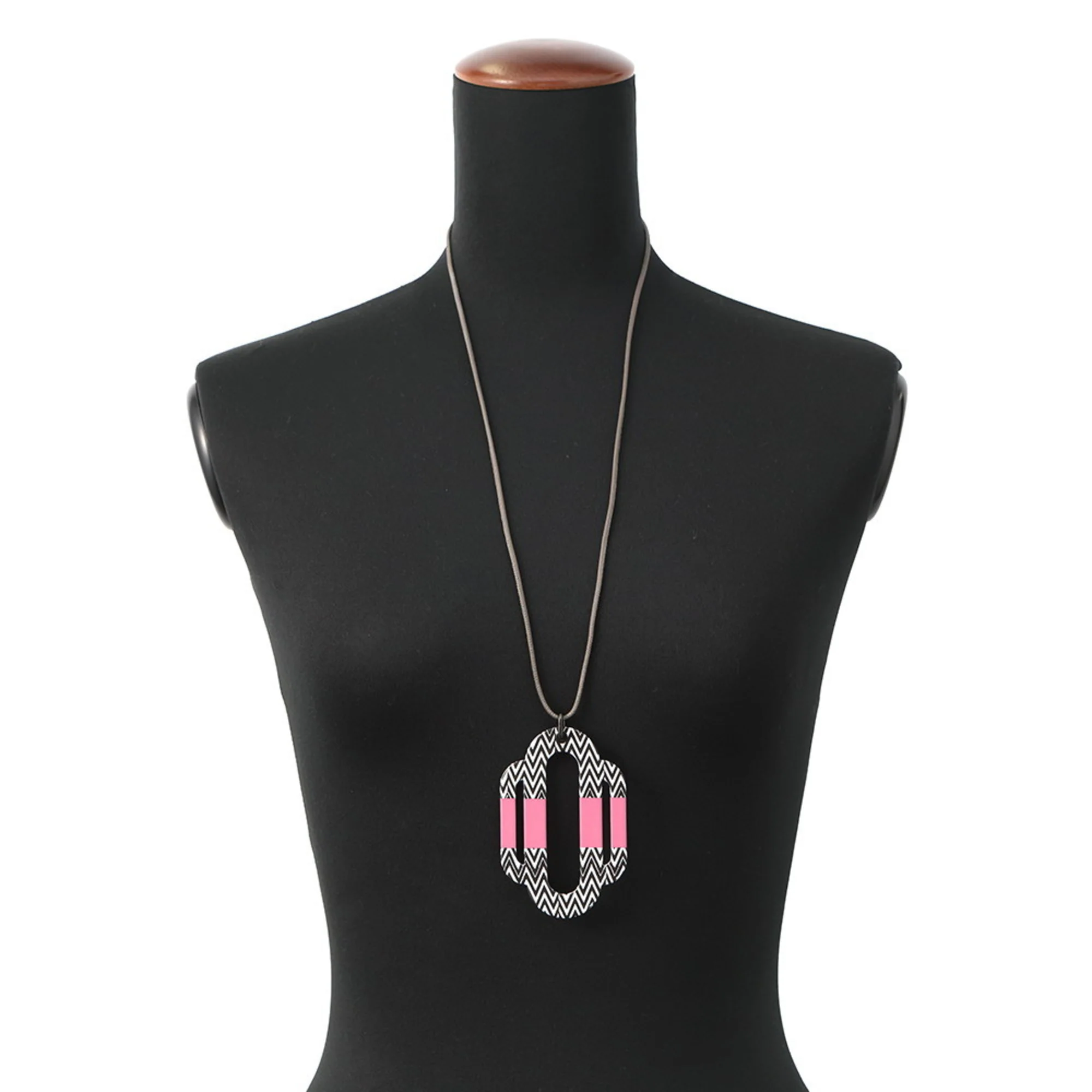 Pendant Necklace Metal Black Pink White - Image 4