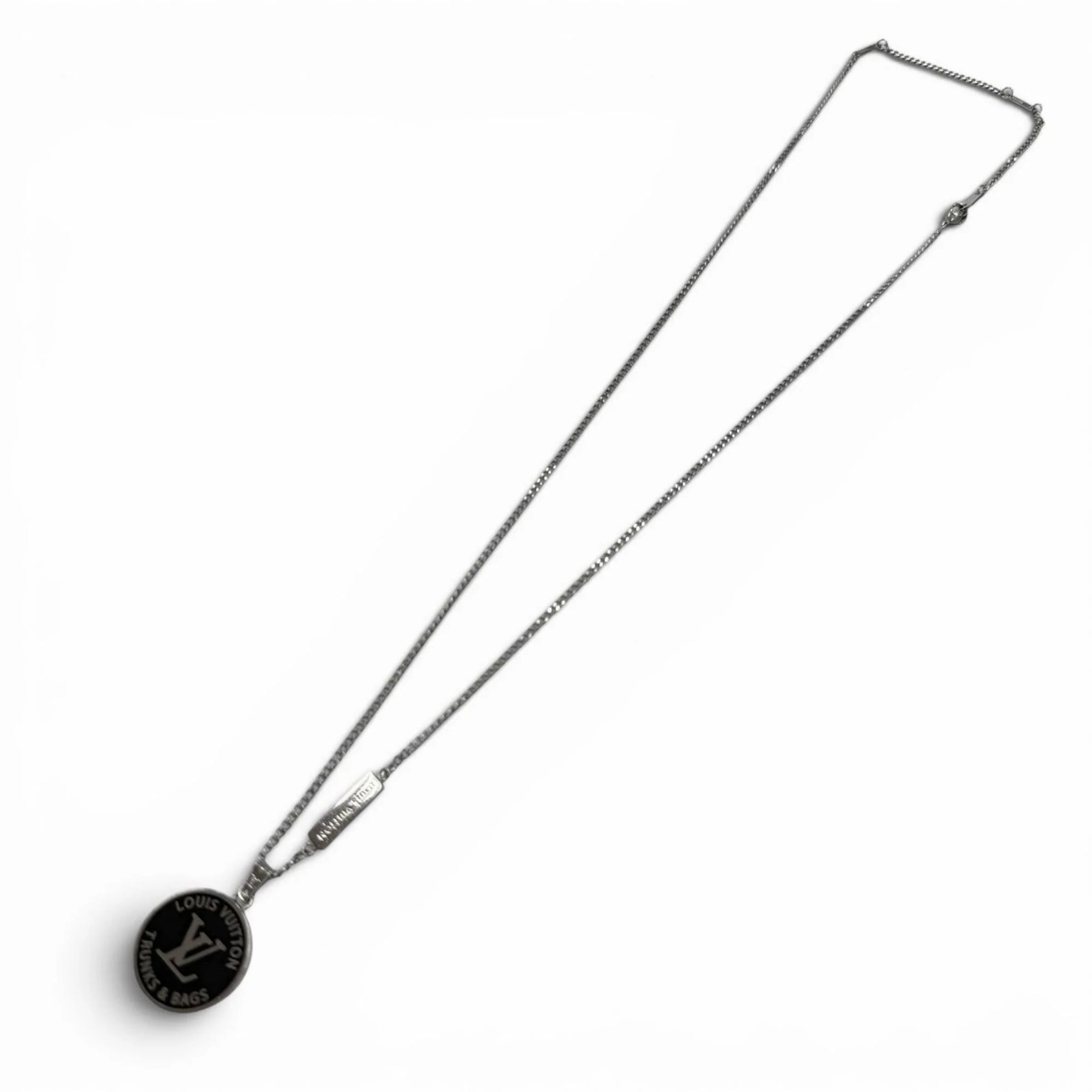 Award Pendant Necklace Black and Silver - Image 3