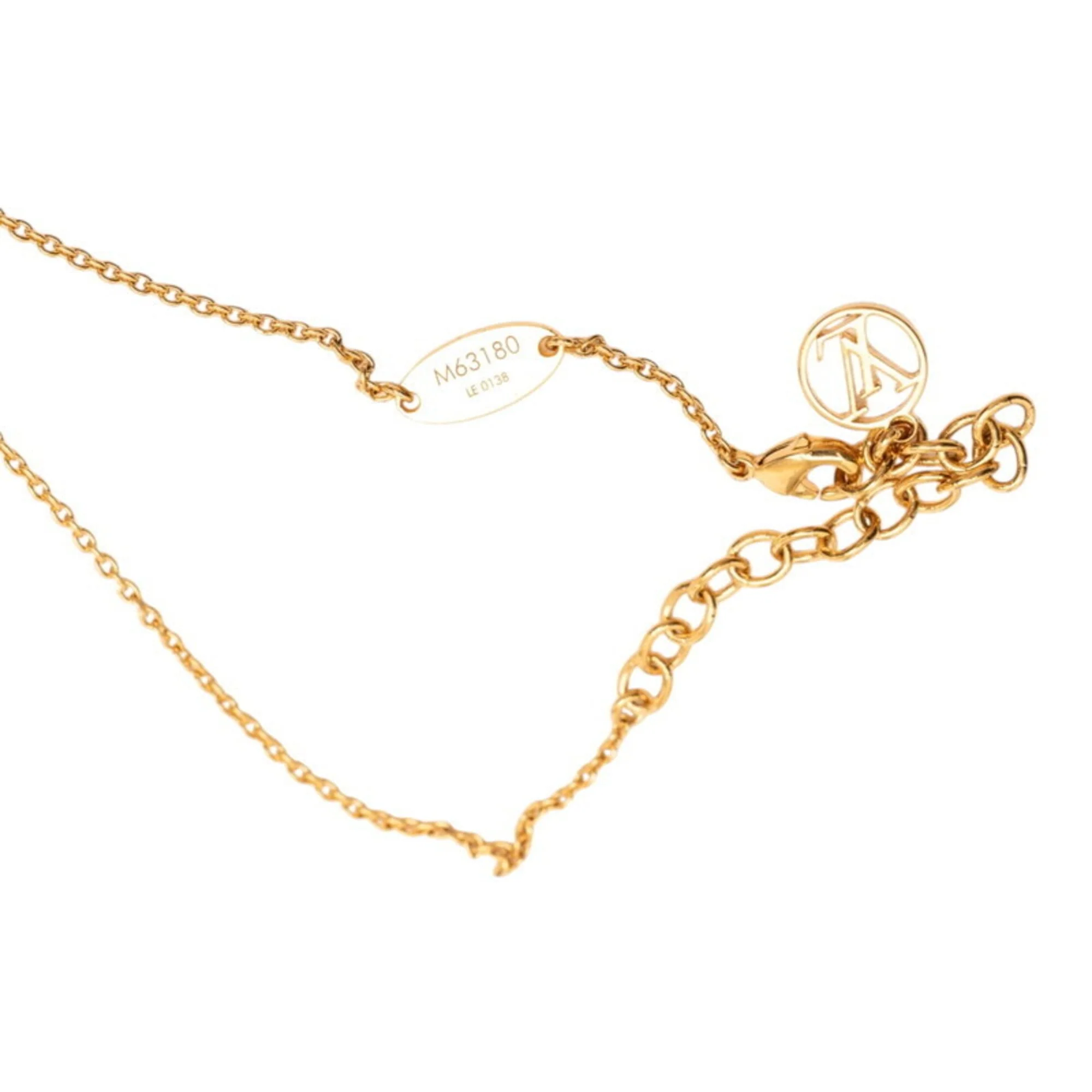 Essential V Pendant Necklace Gold - Image 6