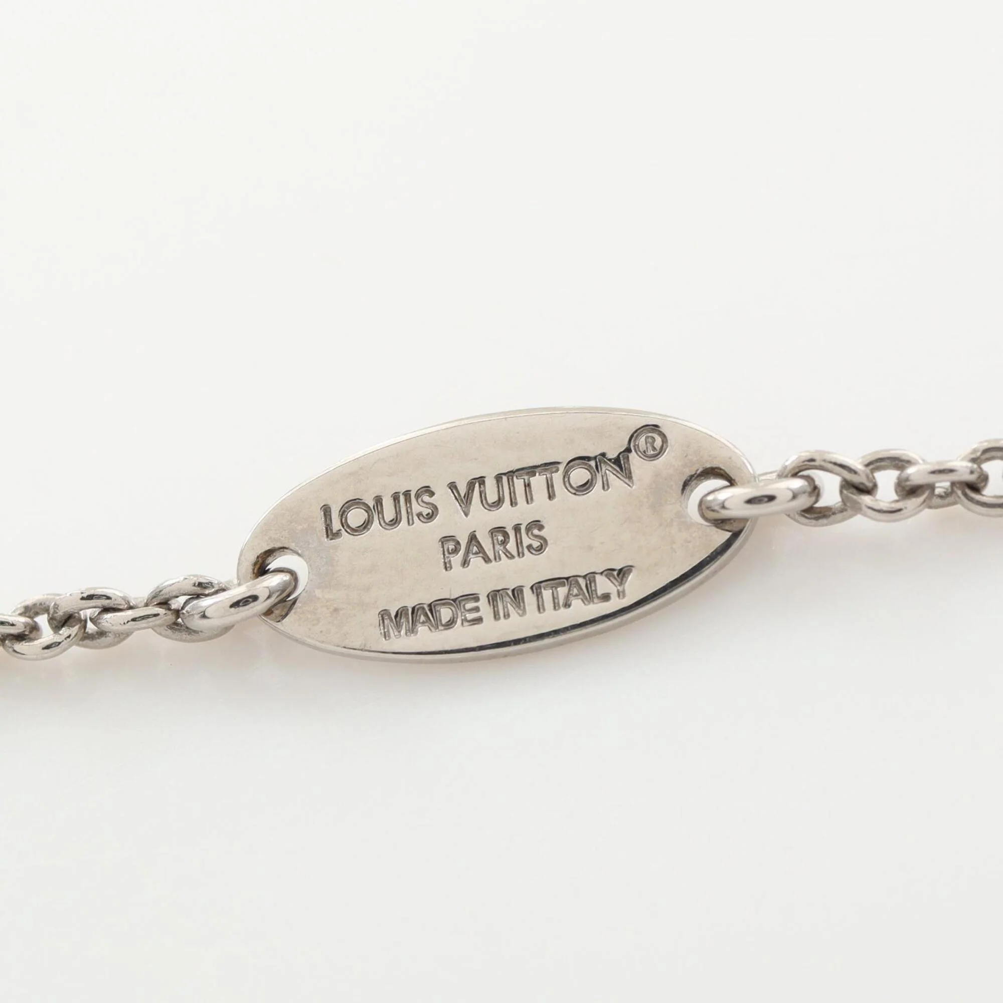Essential V Pendant Necklace Stainless Steel - Image 5