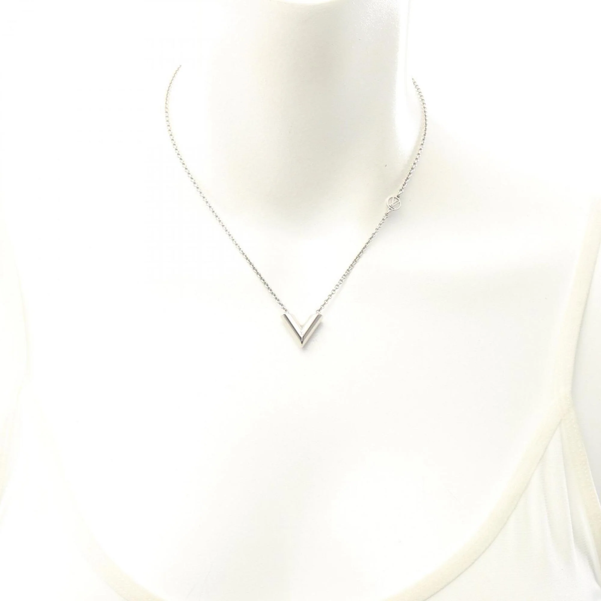 Essential V Pendant Necklace Stainless Steel - Image 6