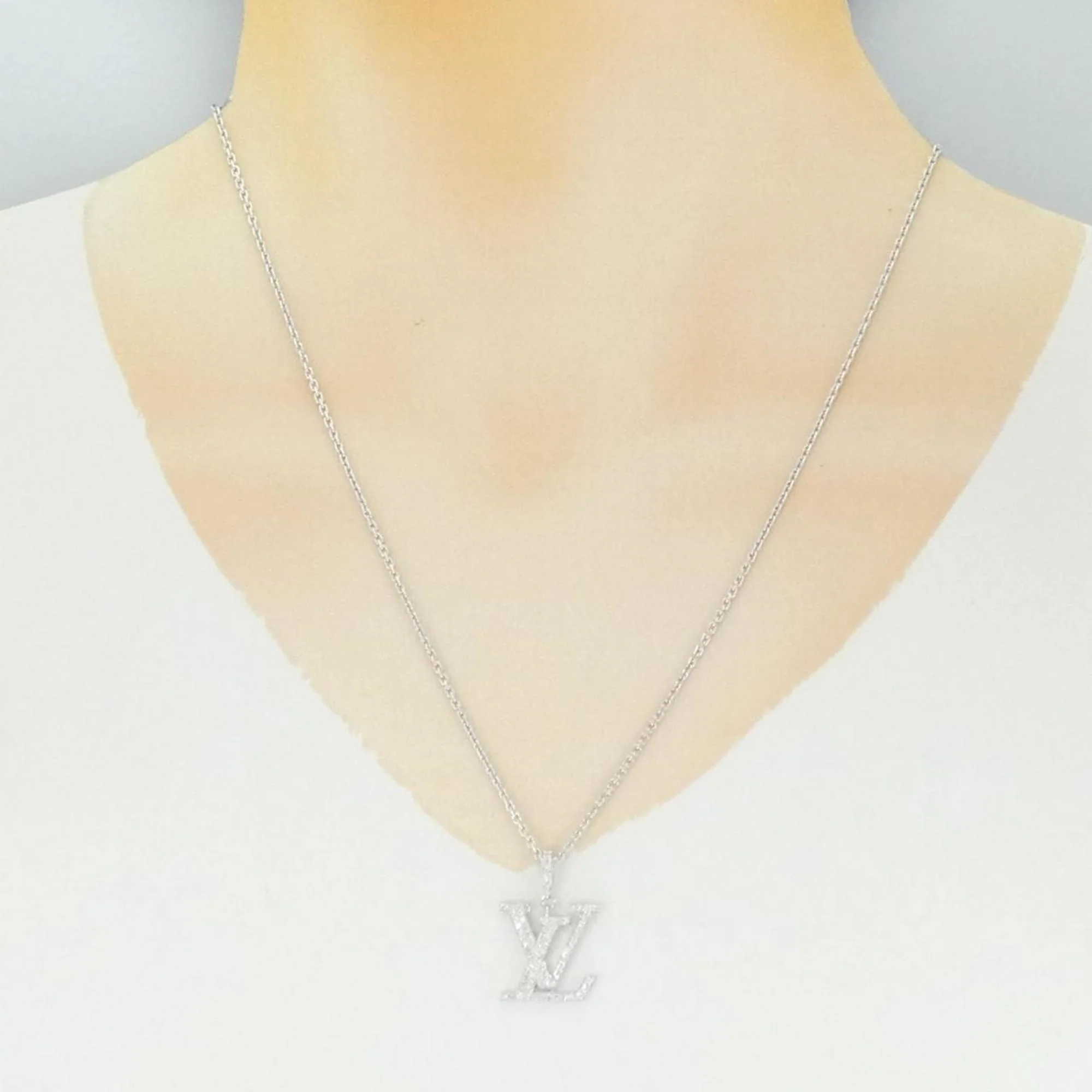 Pendant Necklace 18K White Gold with Diamond - Image 6