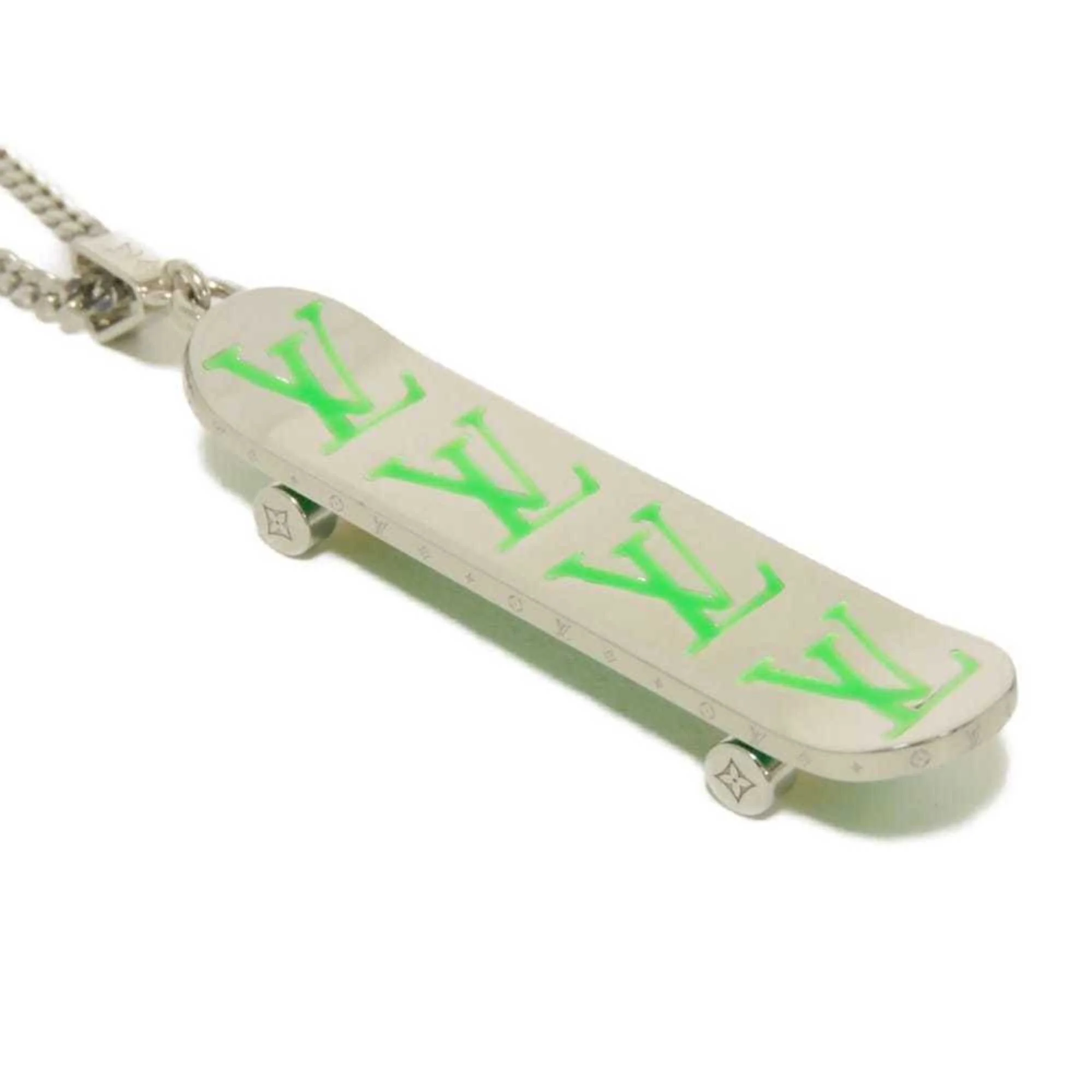 Pendant Necklace Enamel and Metal Green and Silver - Image 4