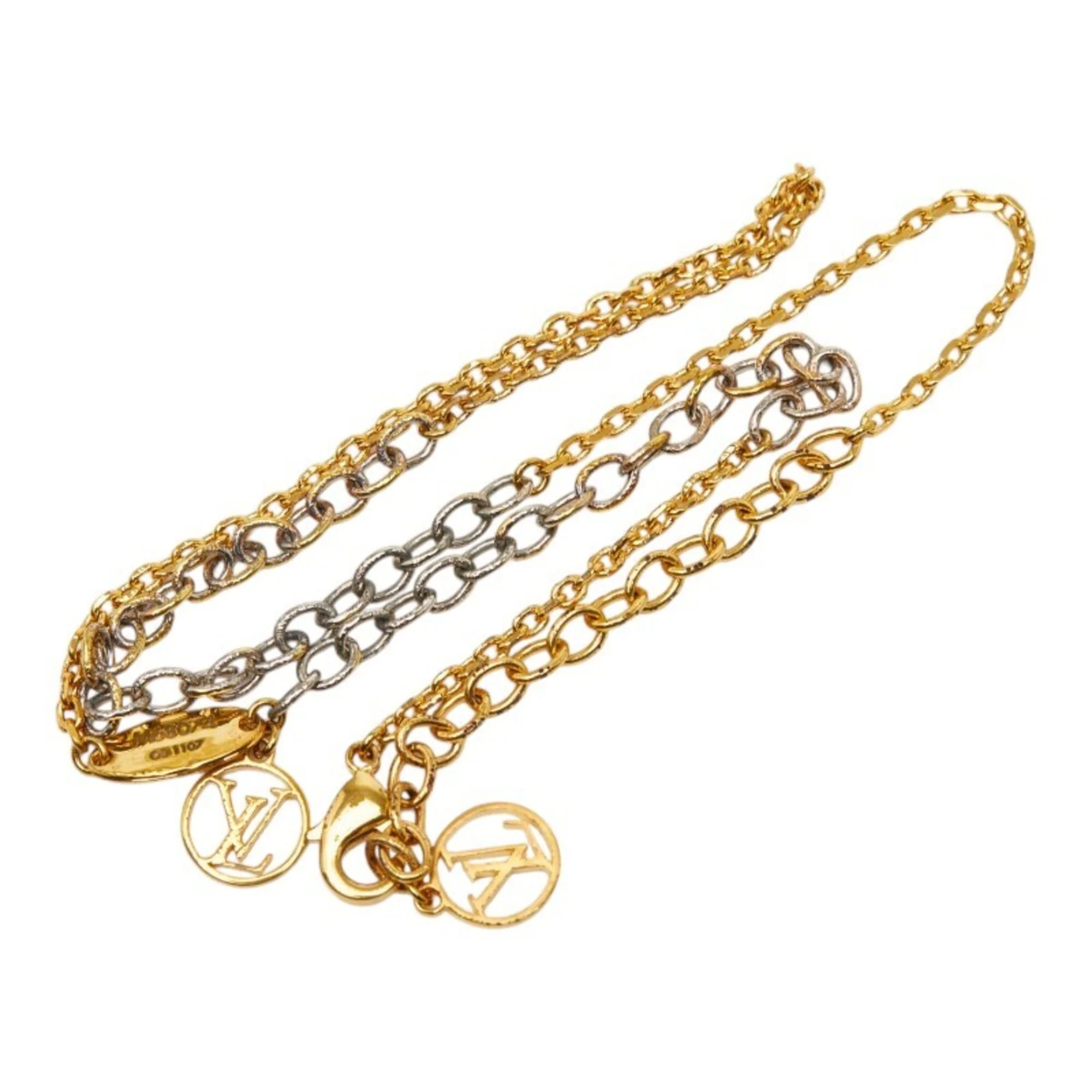 Pendant Necklace Gold and Metal