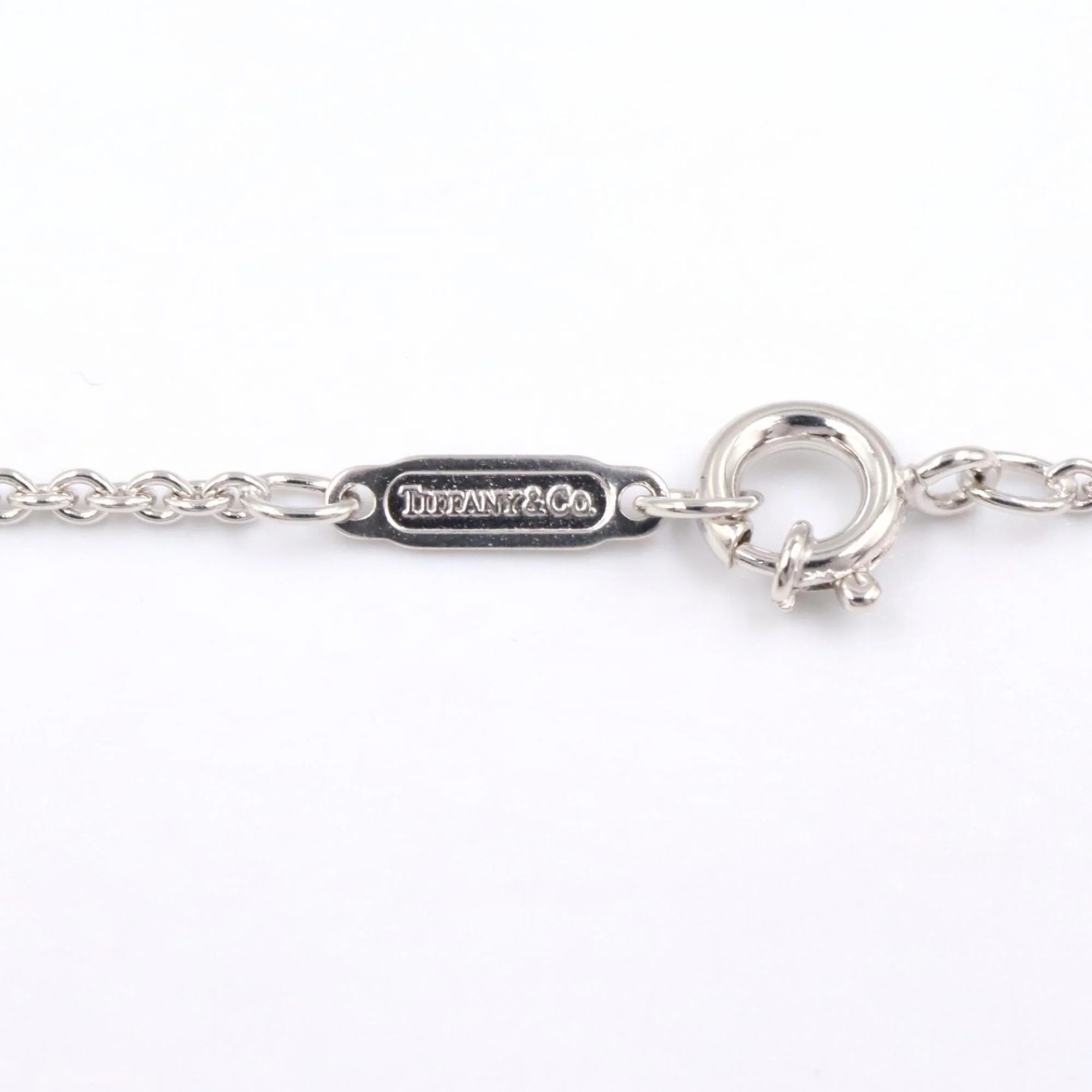 Atlas Pendant Necklace 18K White Gold - Image 4
