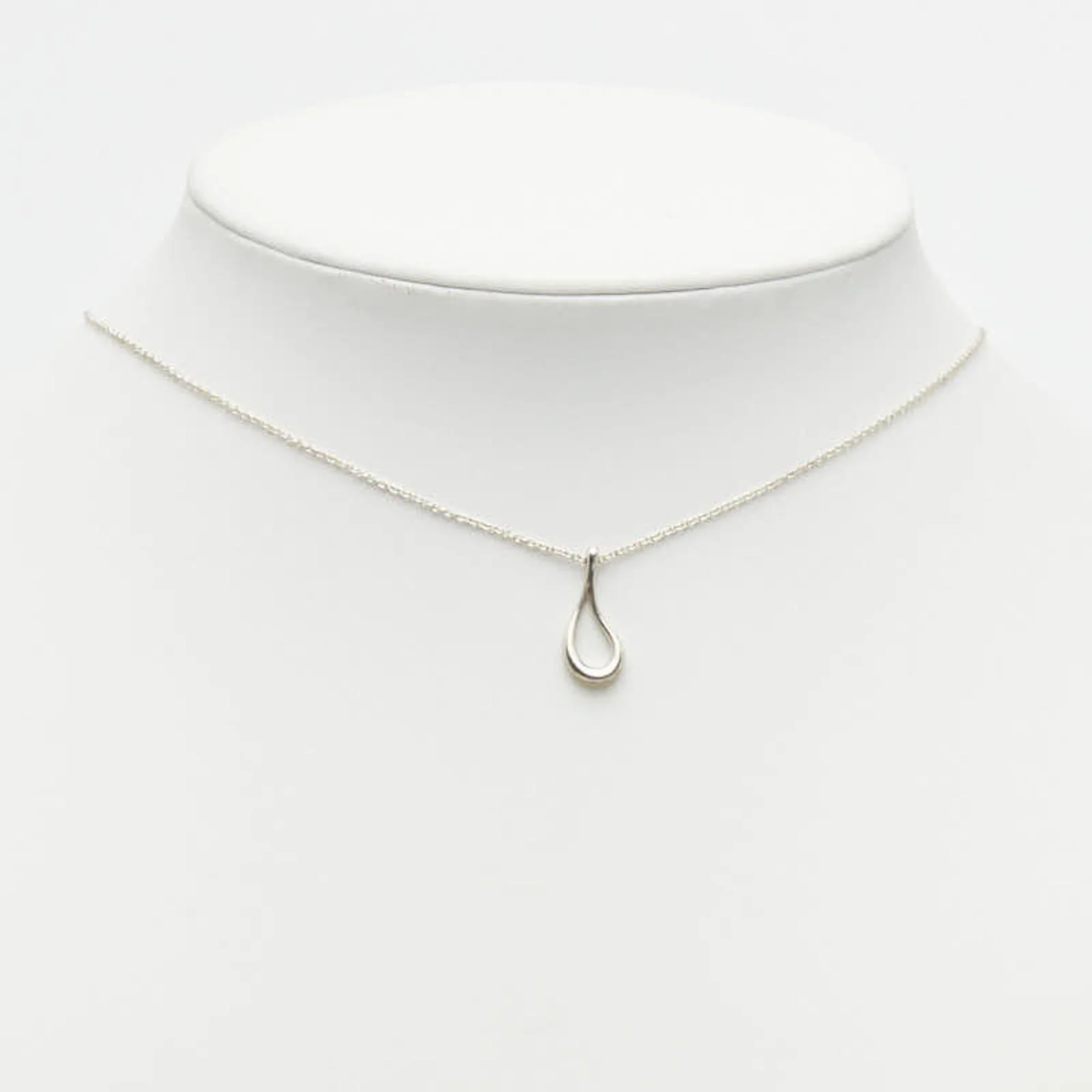 Elsa Peretti Pendant Necklace Sterling Silver 17.2mm - Image 9