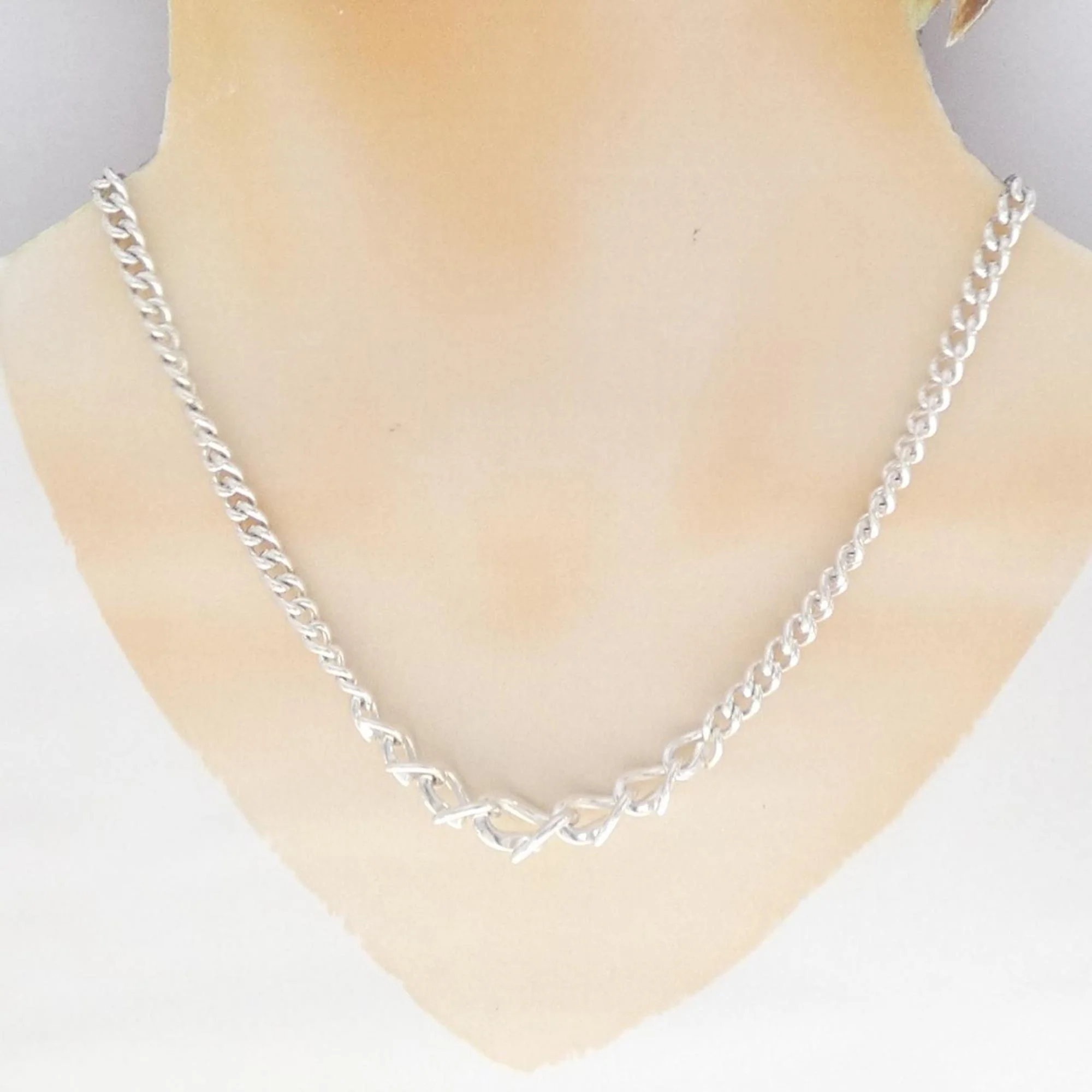 Forge Graduated Pendant Necklace Sterling Silver - Image 5