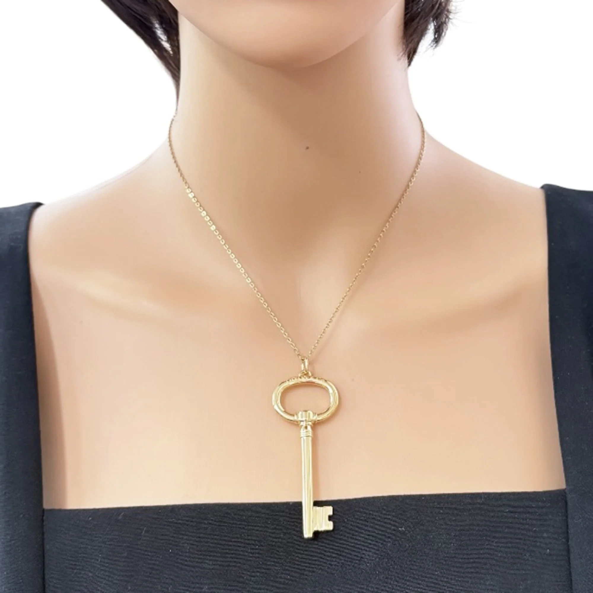 Oval Key Pendant Necklace 18K Yellow Gold - Image 2