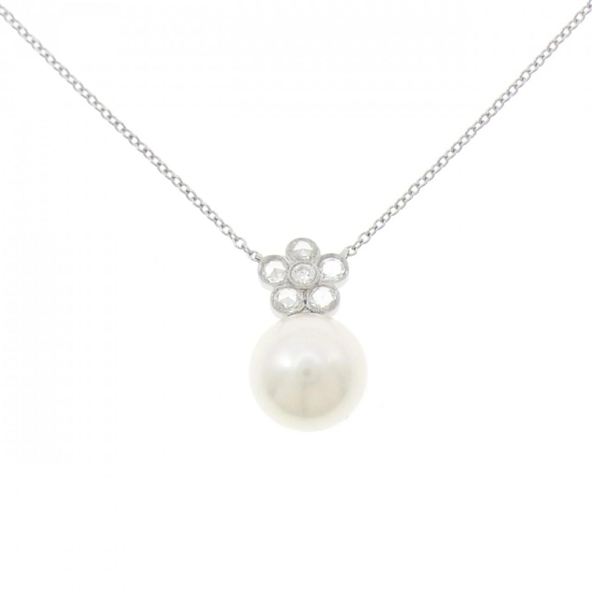 Pendant Necklace Platinum with Diamond and Pearl