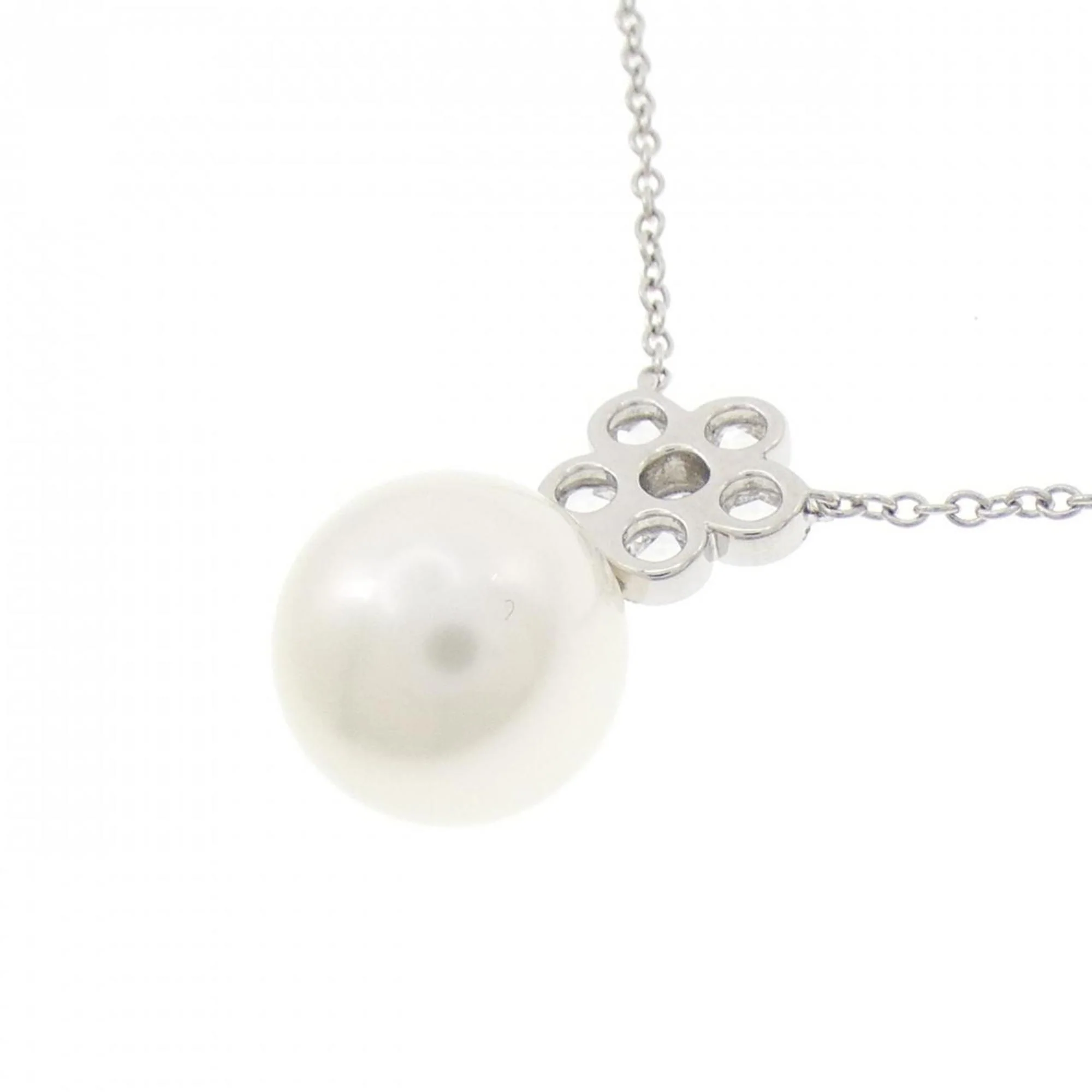Pendant Necklace Platinum with Diamond and Pearl - Image 4
