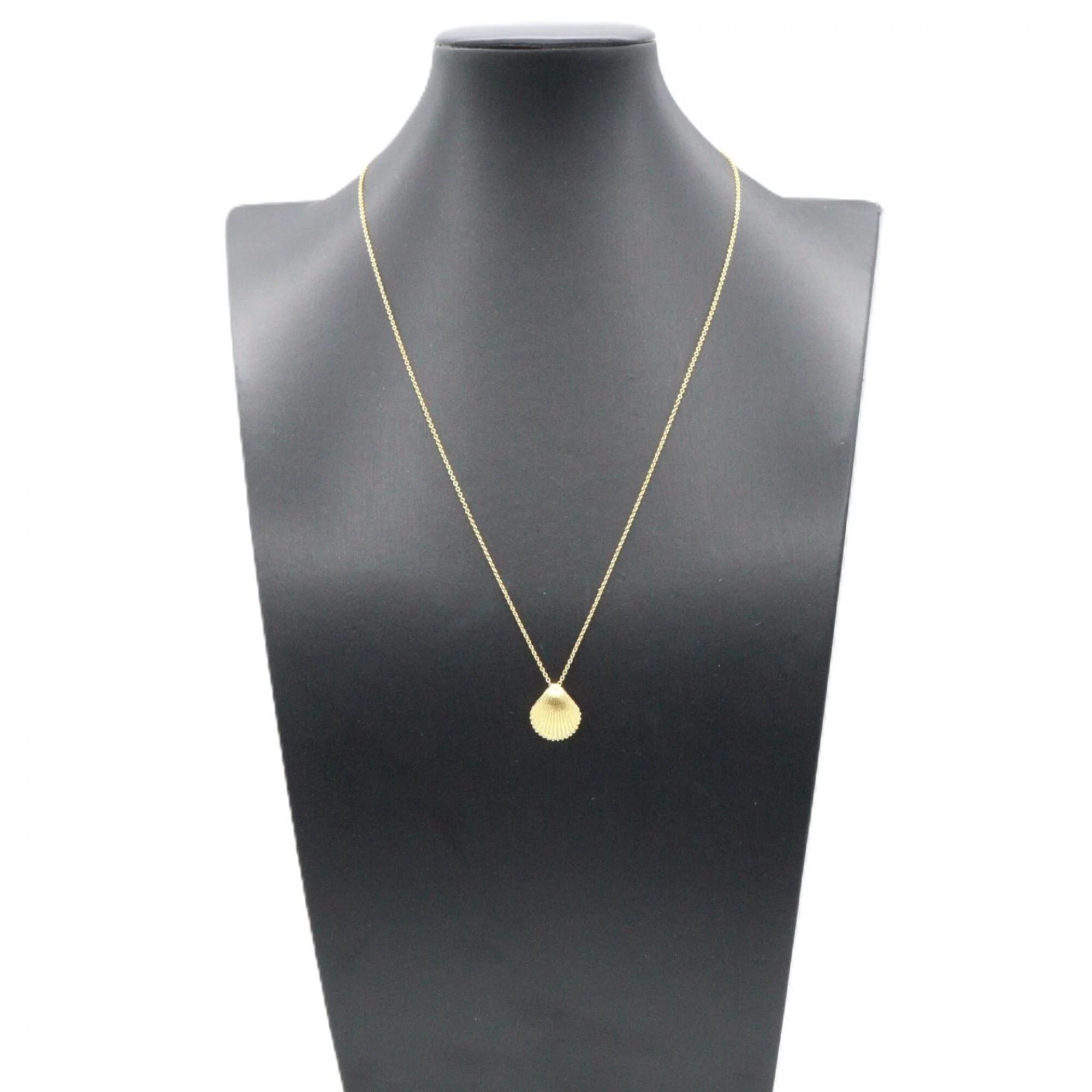 Shell Motif Pendant Necklace 18K Yellow Gold - Image 6