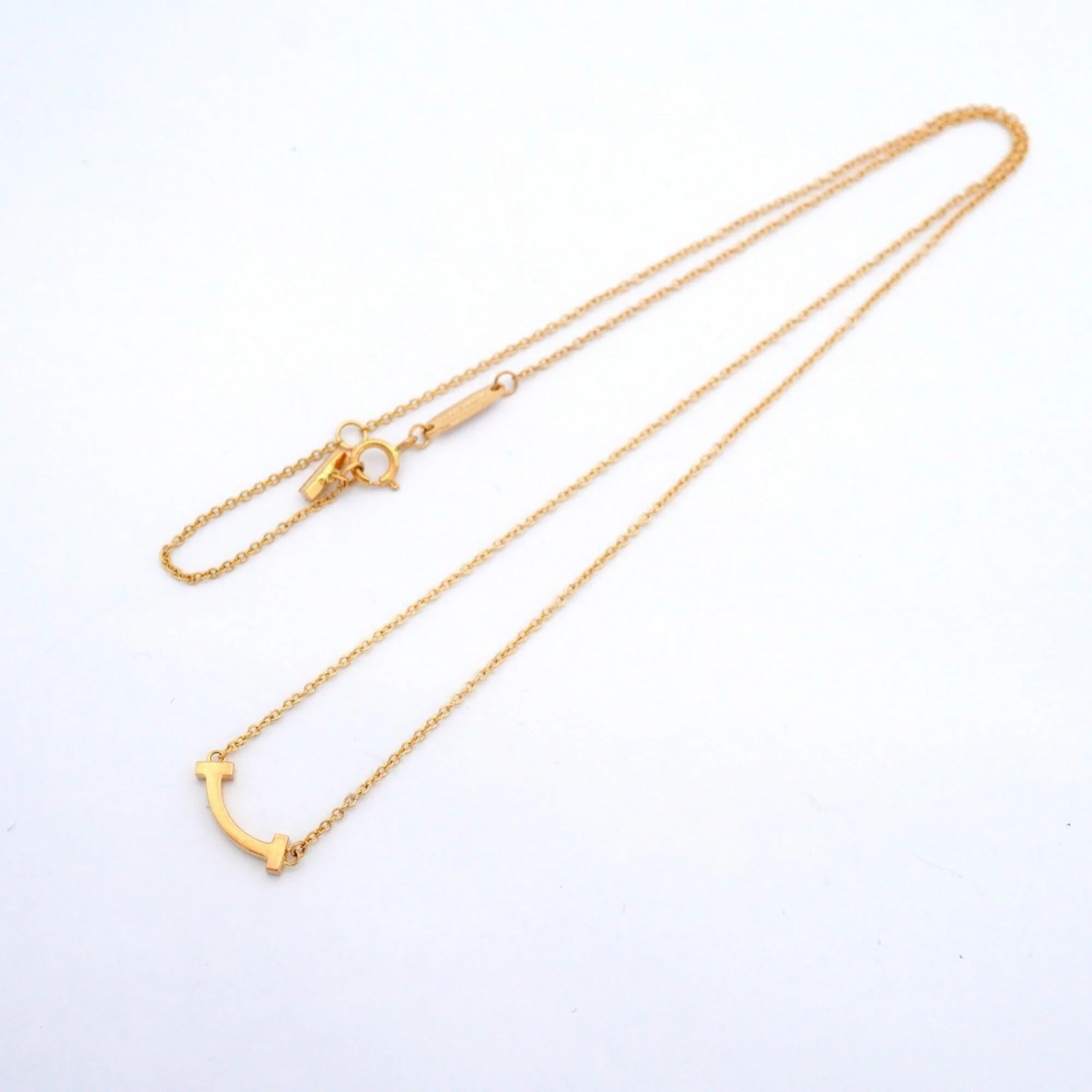 T Smile Mini Pendant Necklace 18K Yellow Gold - Image 3