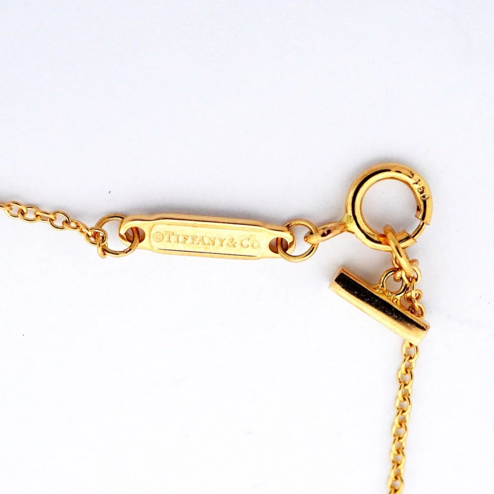 T Smile Mini Pendant Necklace 18K Yellow Gold - Image 4