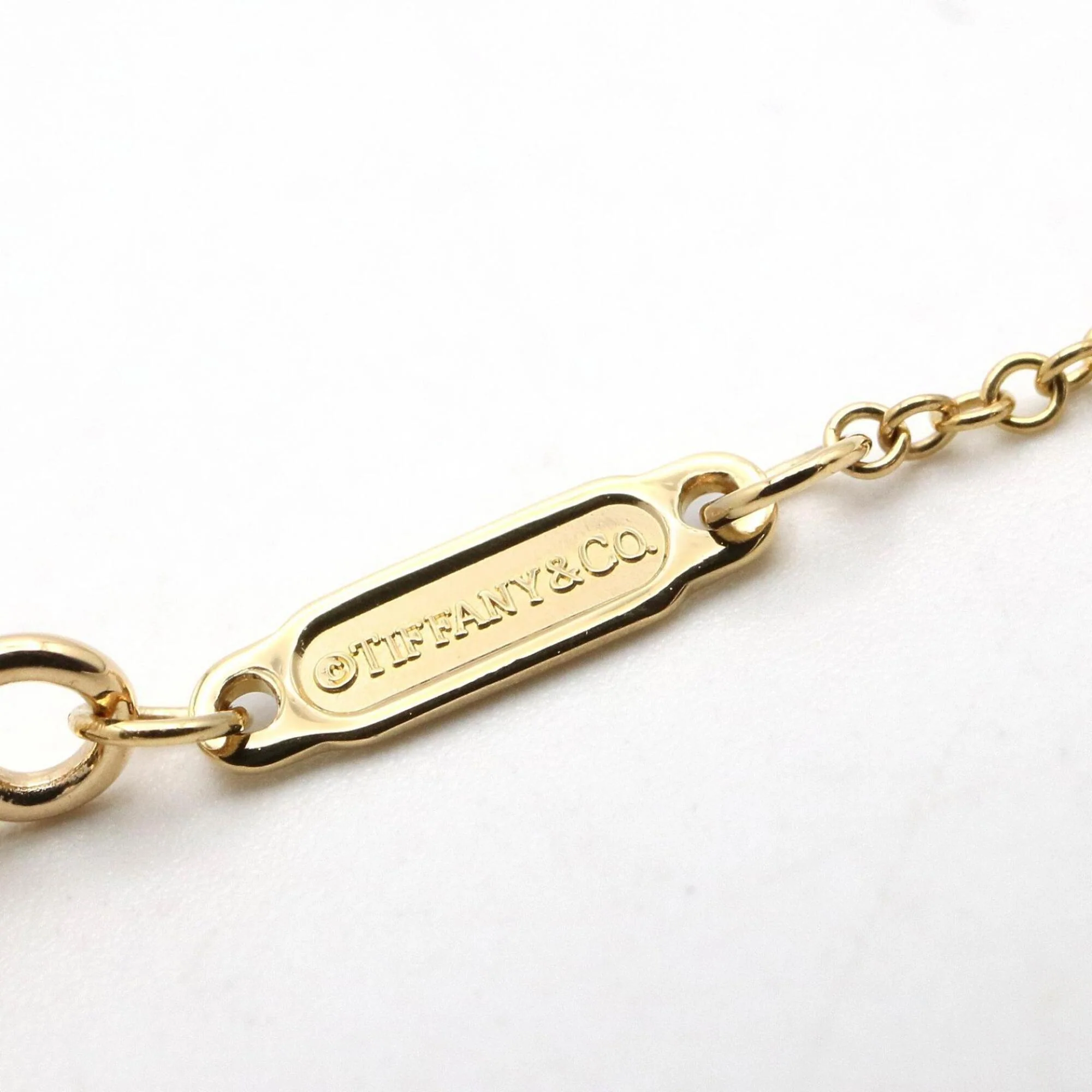 T Smile Mini Pendant Necklace 18K Yellow Gold - Image 3