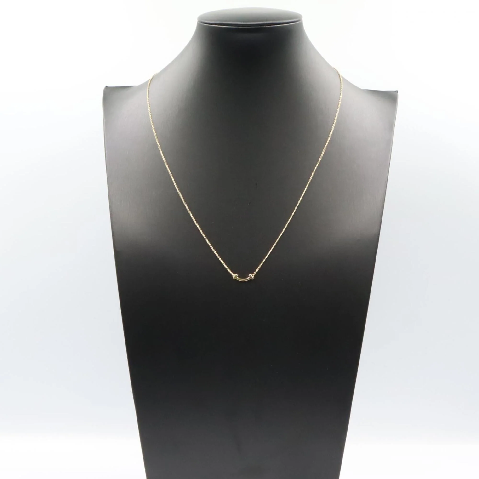 T Smile Mini Pendant Necklace 18K Yellow Gold - Image 6