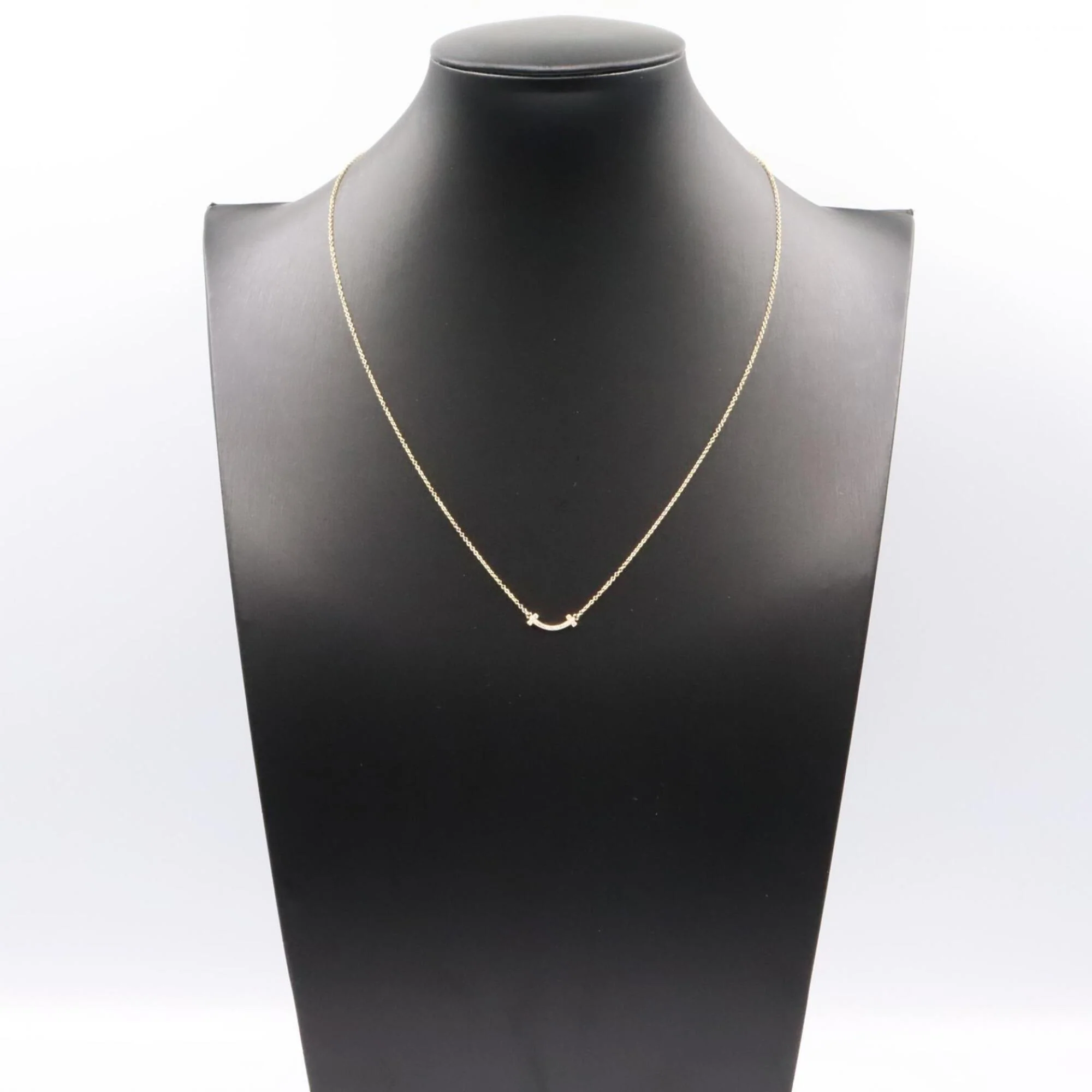 T Smile Mini Pendant Necklace 18K Yellow Gold with Diamonds - Image 8