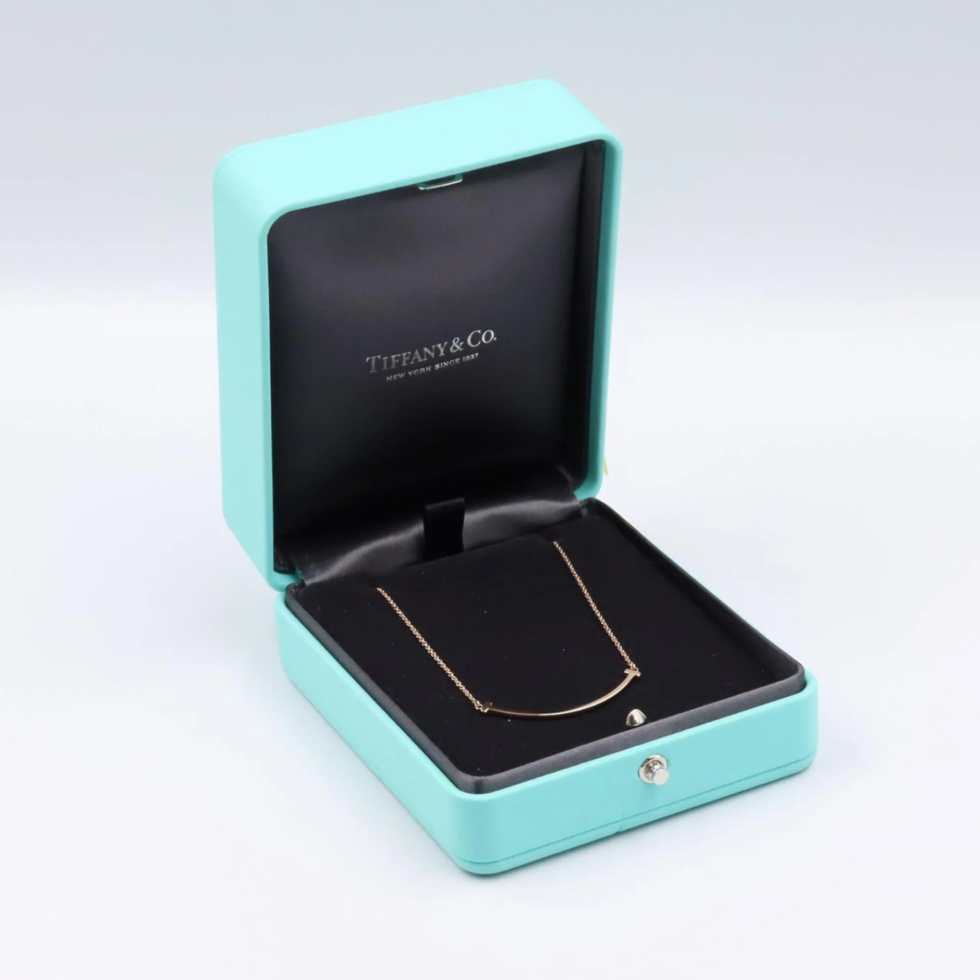 T Smile Pendant Necklace 18K Rose Gold - Image 7