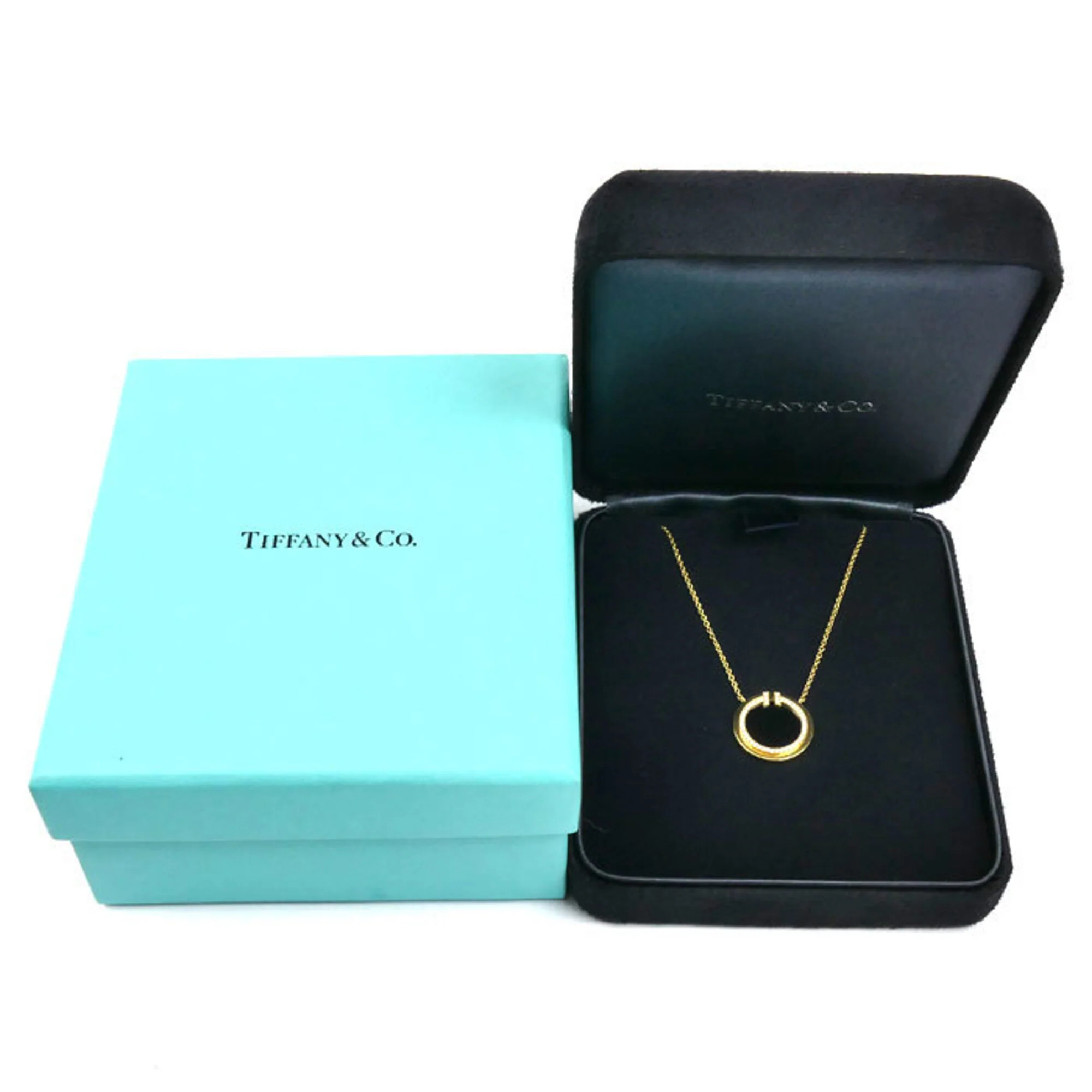 T Two Circle Pendant Necklace 18K Yellow Gold with Onyx and Diamonds - Image 7
