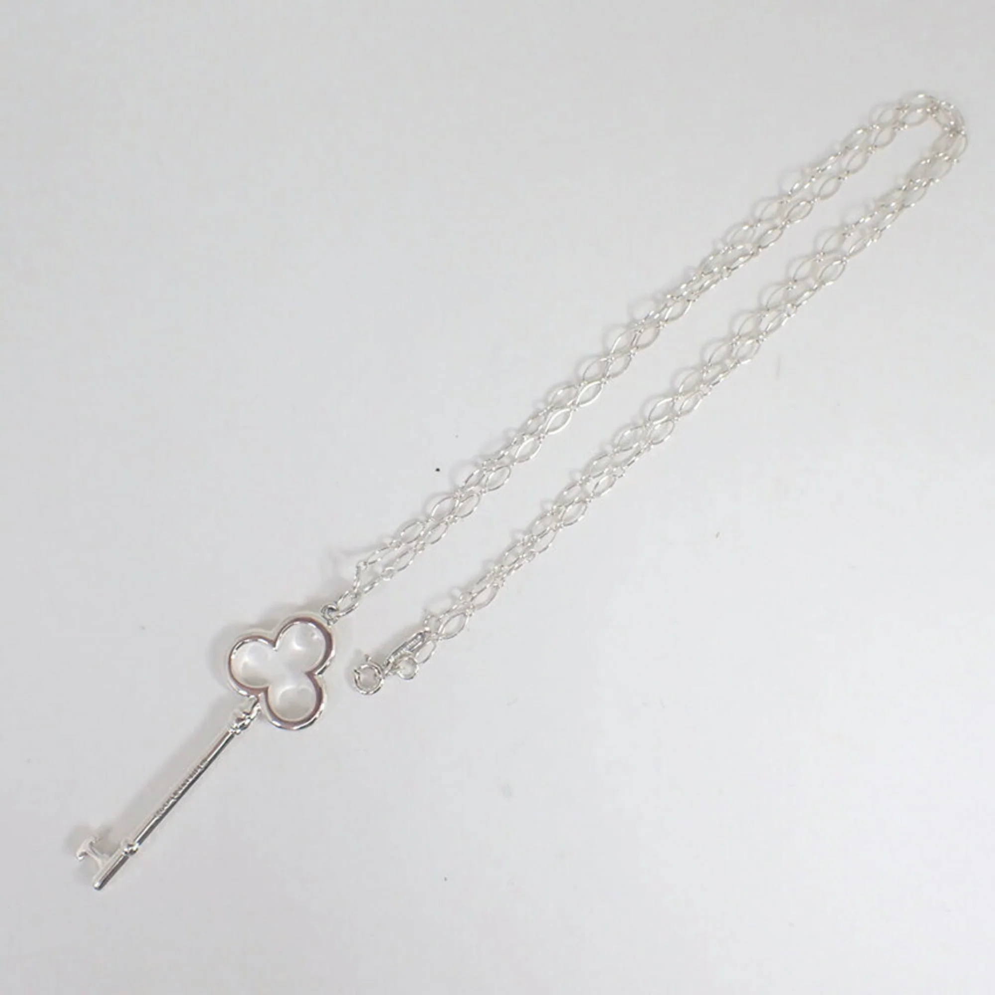 Trefoil Key Oval Link Chain Pendant Necklace Sterling Silver - Image 4