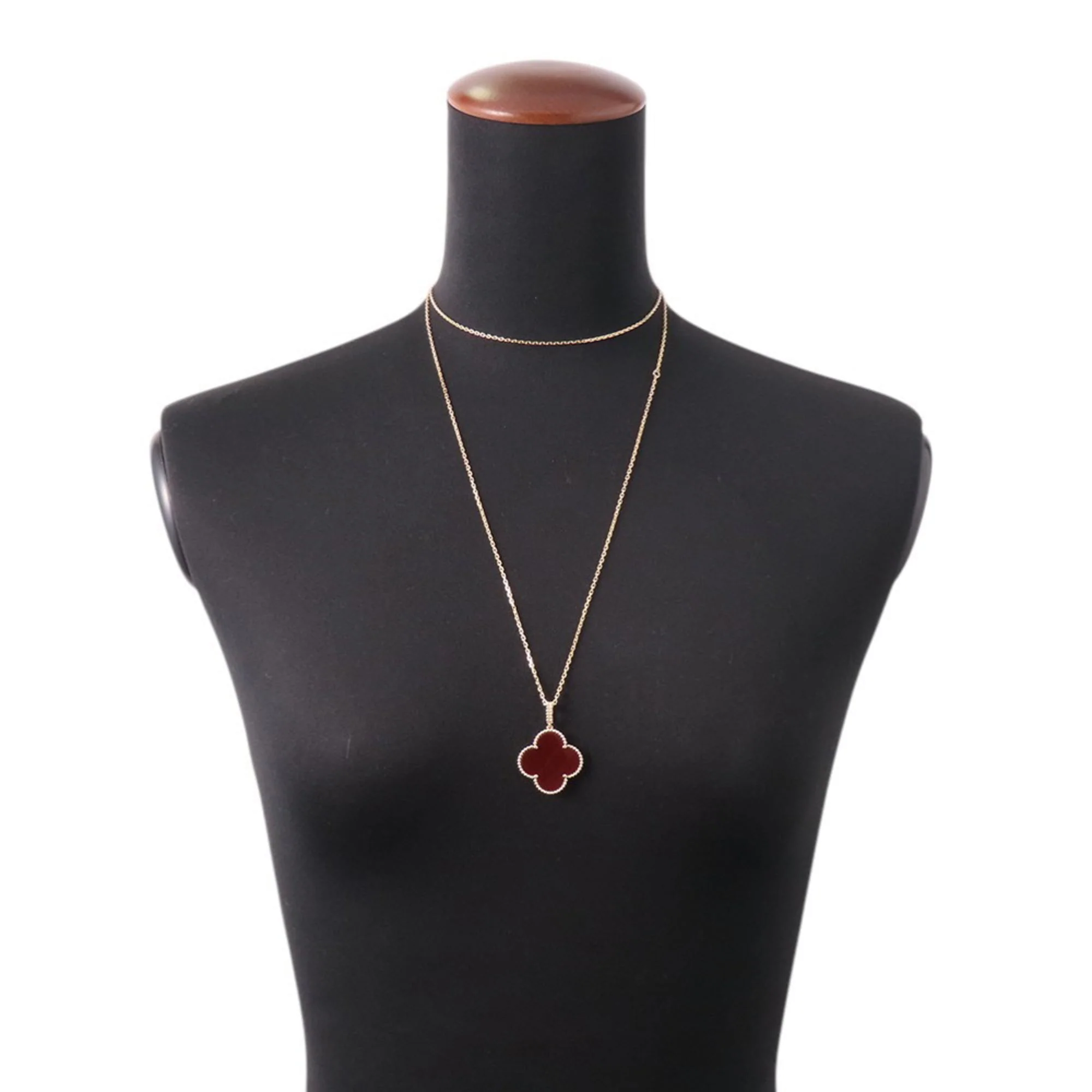 Alhambra Pendant Necklace 18K Yellow Gold and Carnelian - Image 4