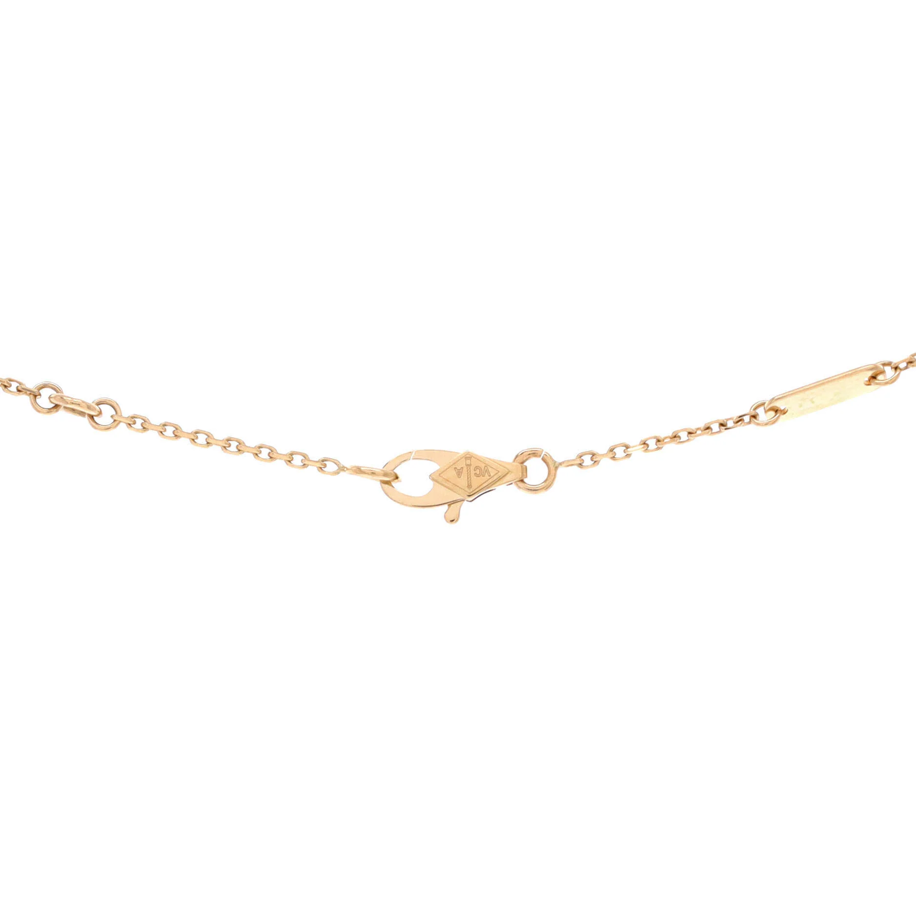 Sweet Alhambra Butterfly Pendant Necklace 18K Yellow Gold and Mother of Pearl - Image 4