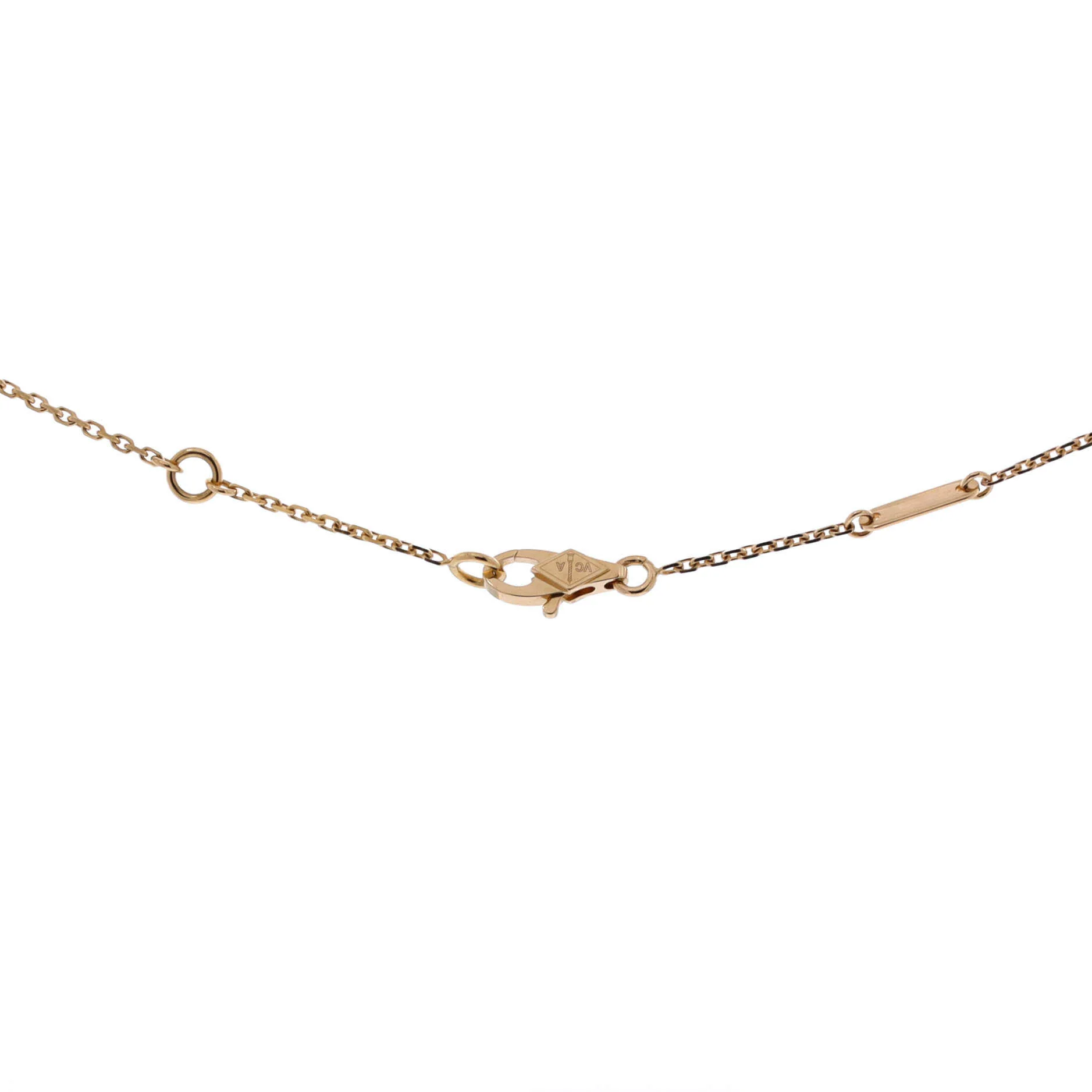 Sweet Alhambra Butterfly Pendant Necklace 18K Yellow Gold and Mother of Pearl - Image 4