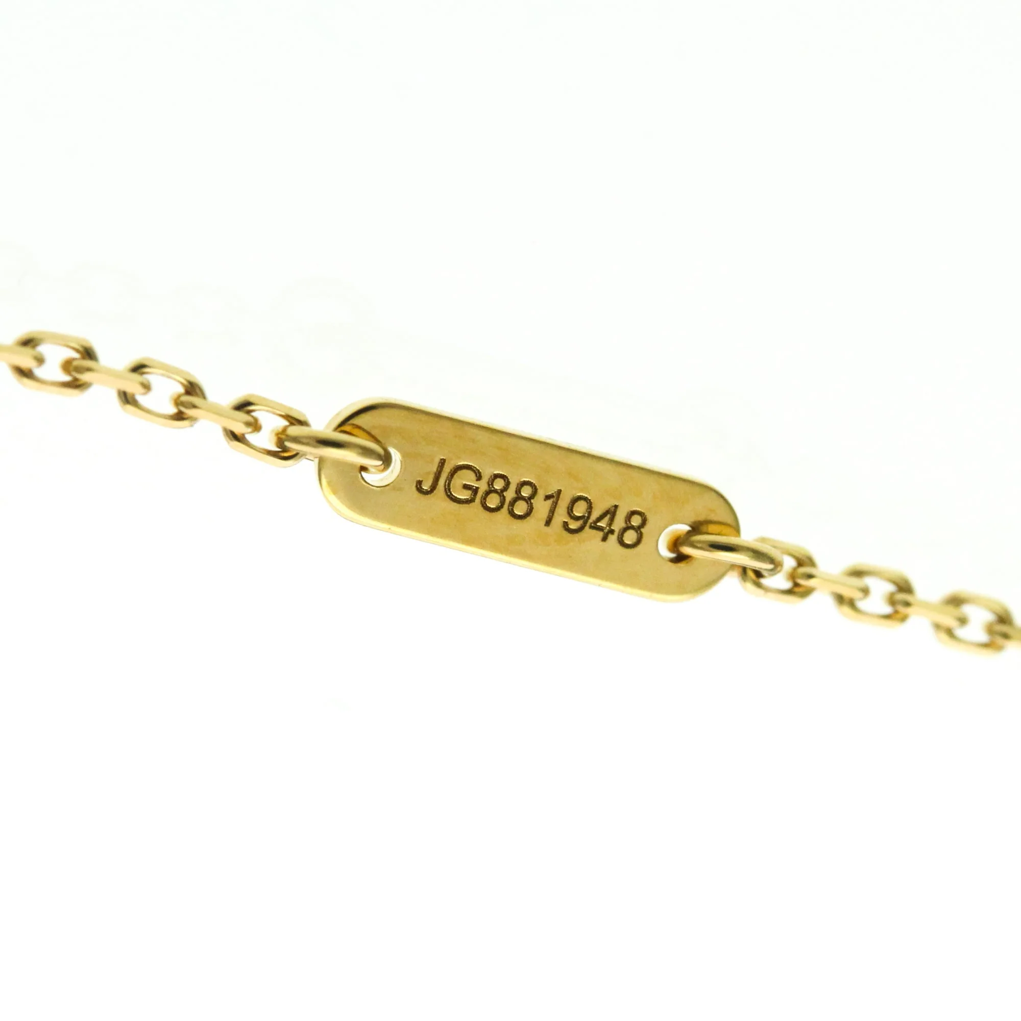 Sweet Alhambra Pendant Necklace 18K Yellow Gold and Mother of Pearl - Image 8