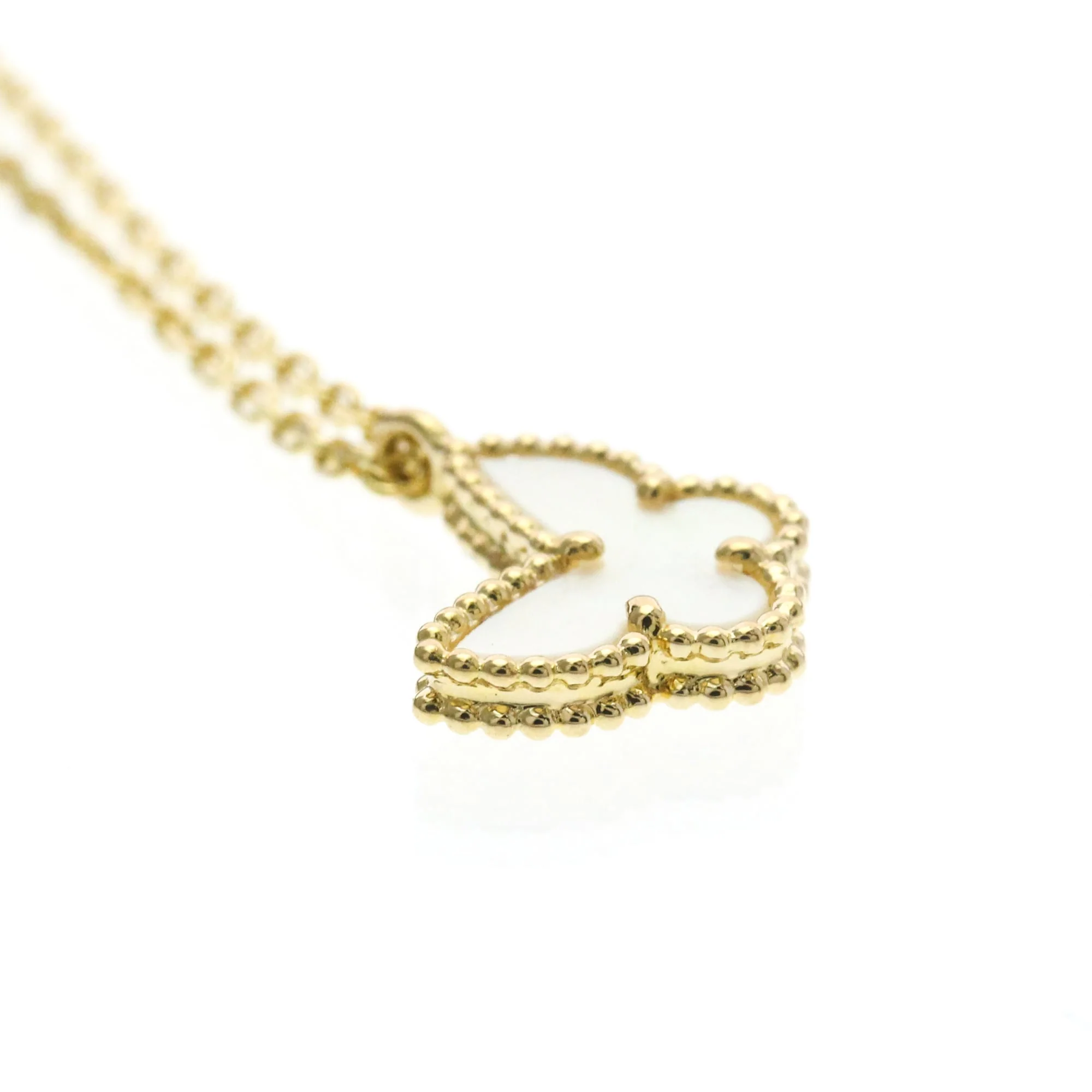 Sweet Alhambra Pendant Necklace 18K Yellow Gold and Mother of Pearl - Image 5