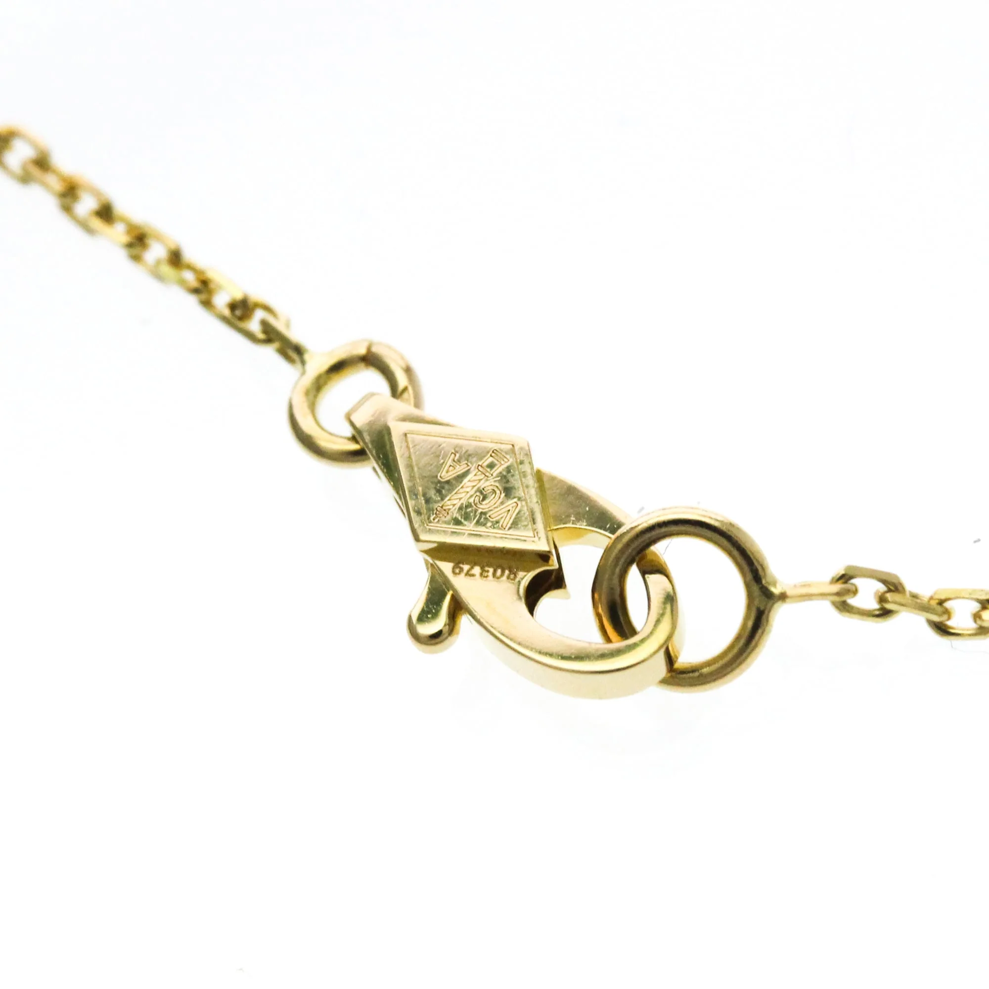 Sweet Alhambra Pendant Necklace 18K Yellow Gold and Mother of Pearl - Image 9