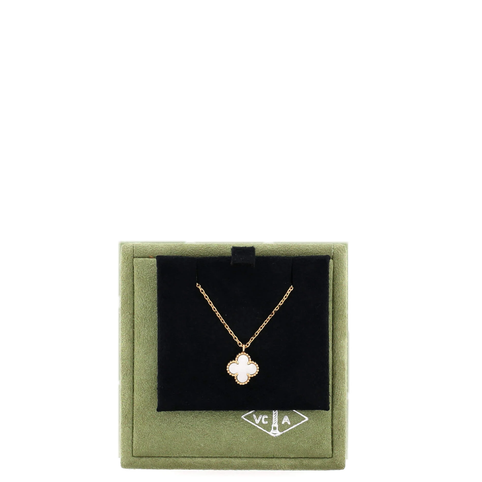 Sweet Alhambra Pendant Necklace 18K Yellow Gold and Mother of Pearl - Image 2