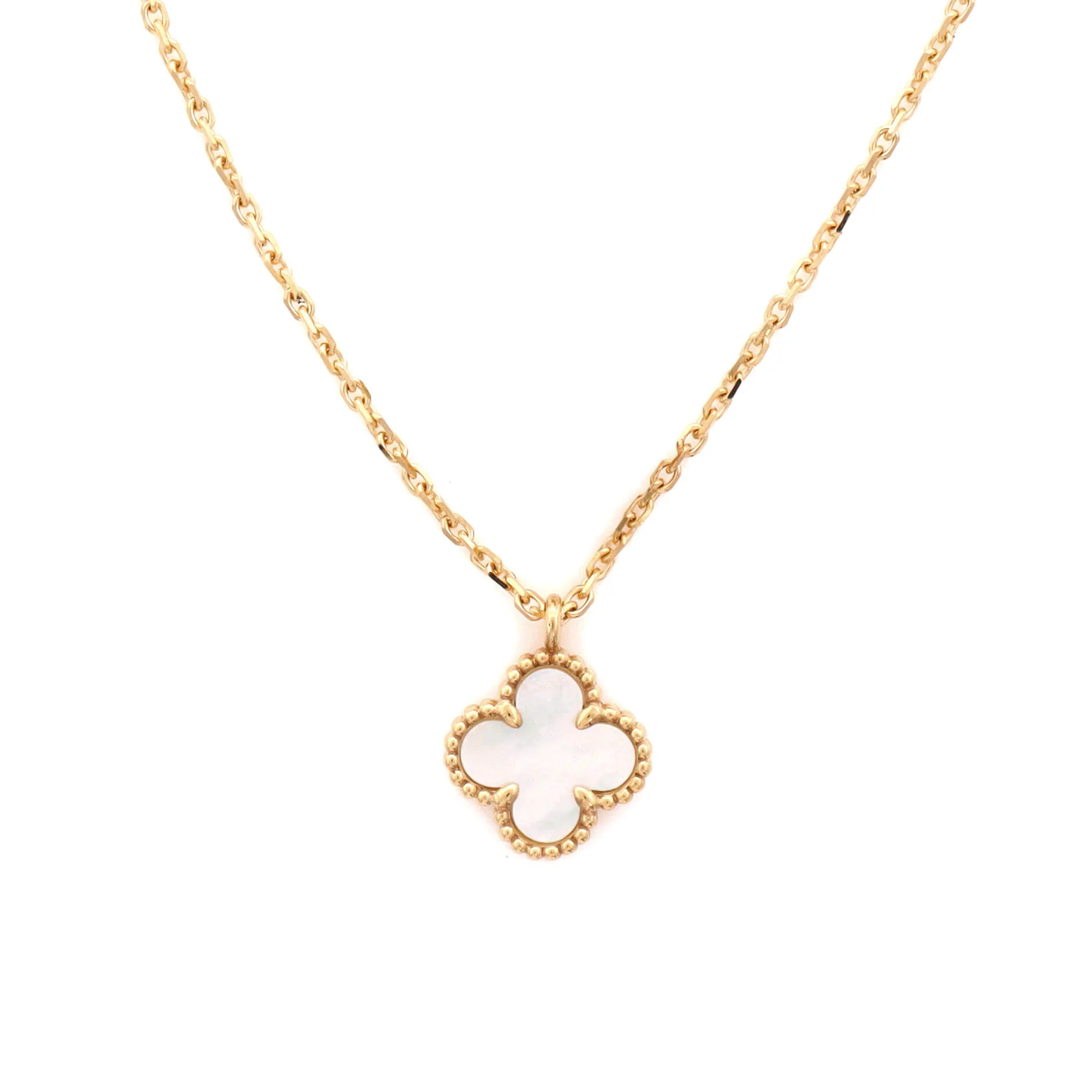 Sweet Alhambra Pendant Necklace 18K Yellow Gold and Mother of Pearl - Image 4