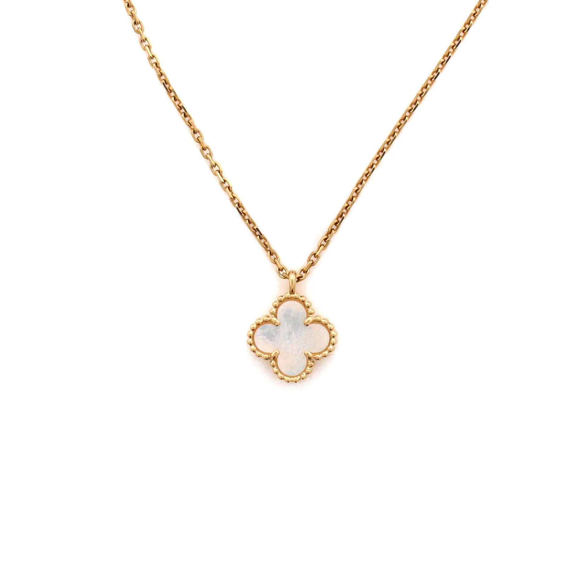 Sweet Alhambra Pendant Necklace 18K Yellow Gold and Mother of Pearl