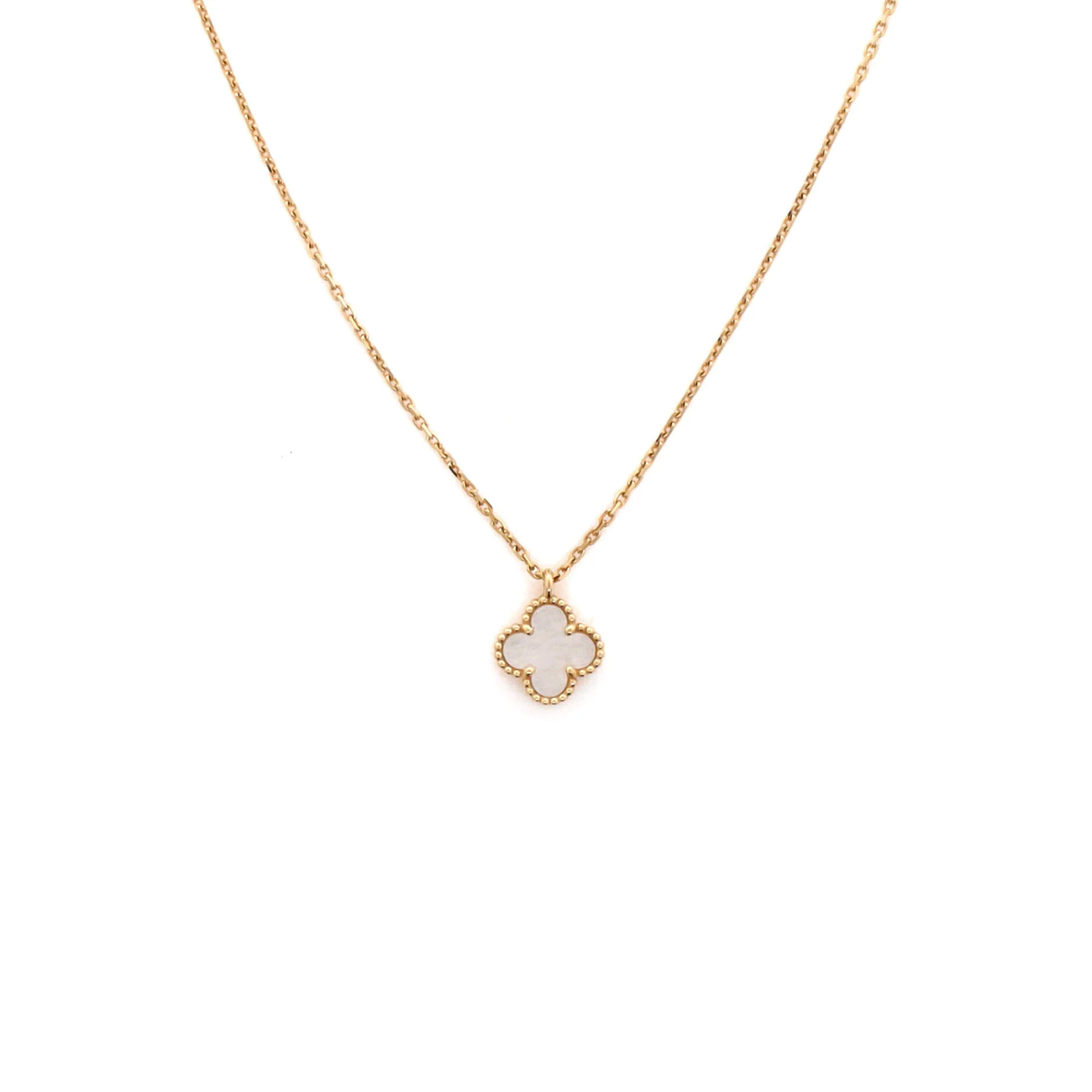 Sweet Alhambra Pendant Necklace 18K Yellow Gold and Mother of Pearl