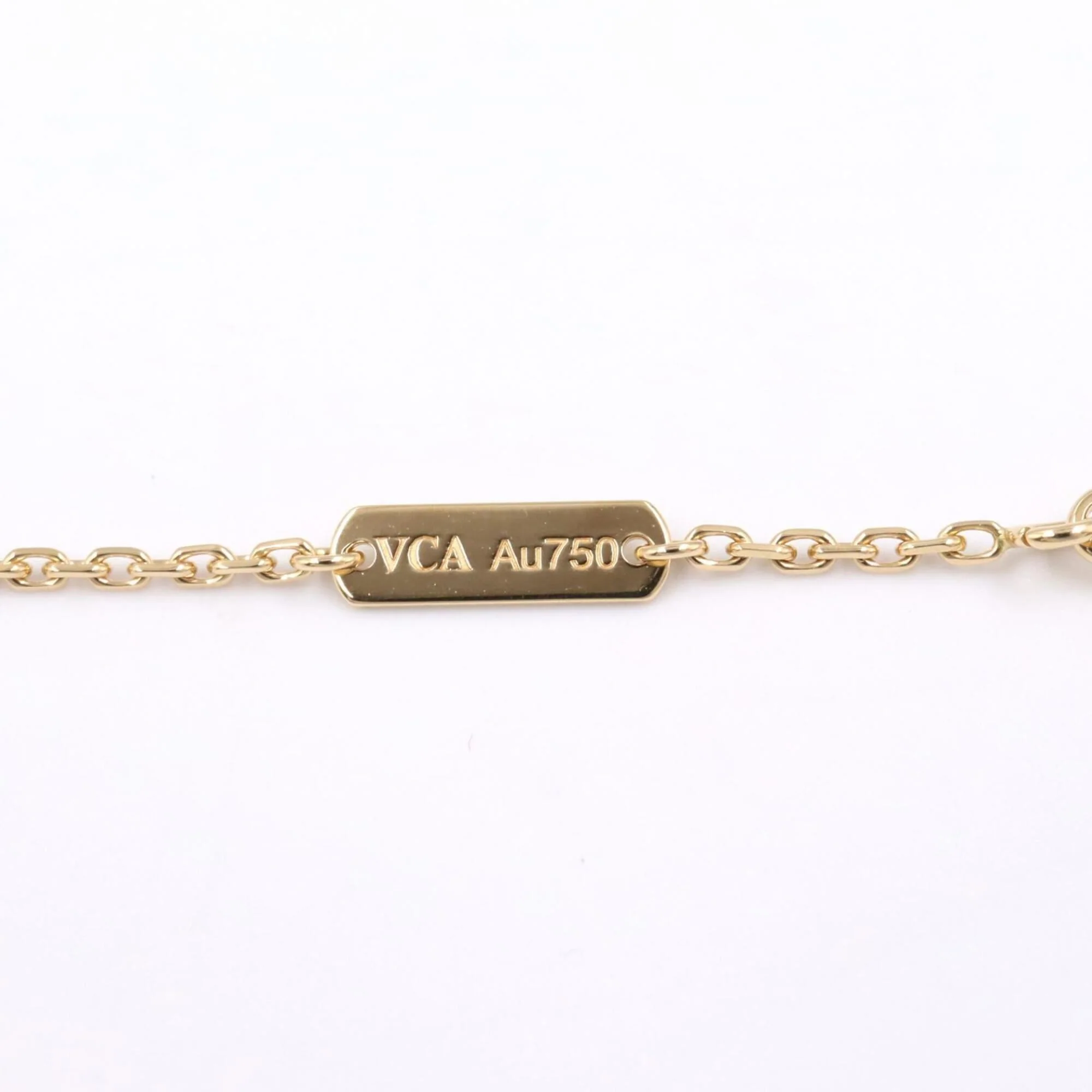 Vintage Alhambra Pendant Necklace 18K Yellow Gold and Mother of Pearl - Image 3