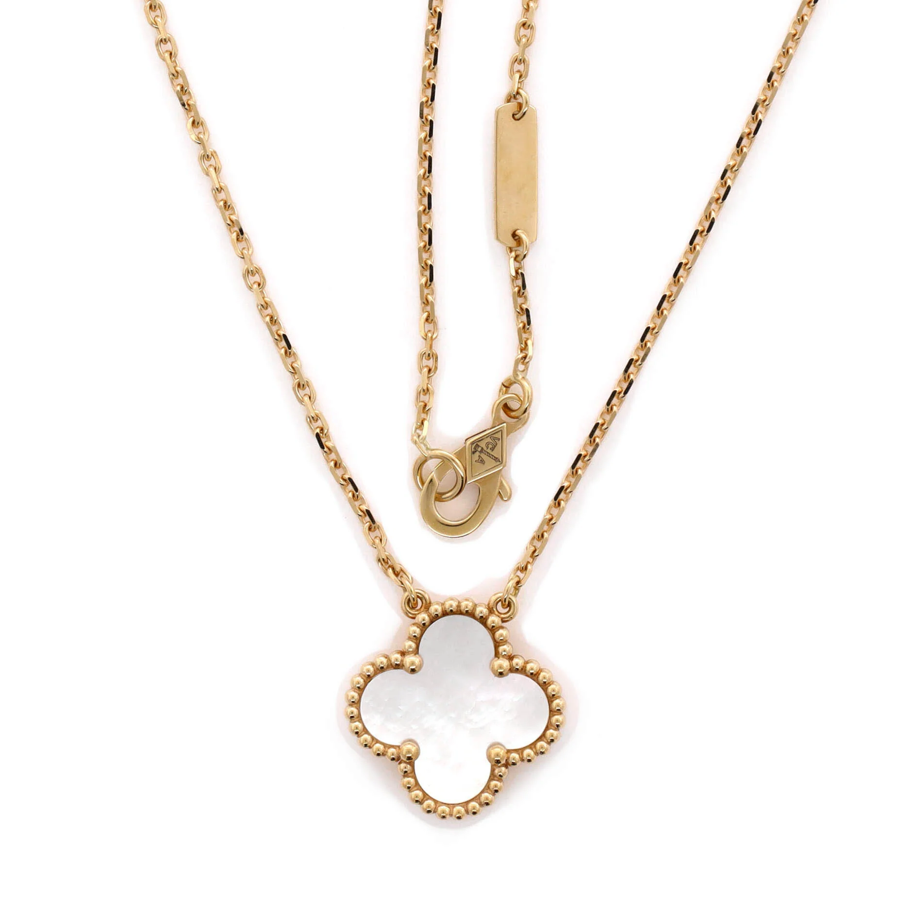 Vintage Alhambra Pendant Necklace 18K Yellow Gold and Mother of Pearl - Image 3