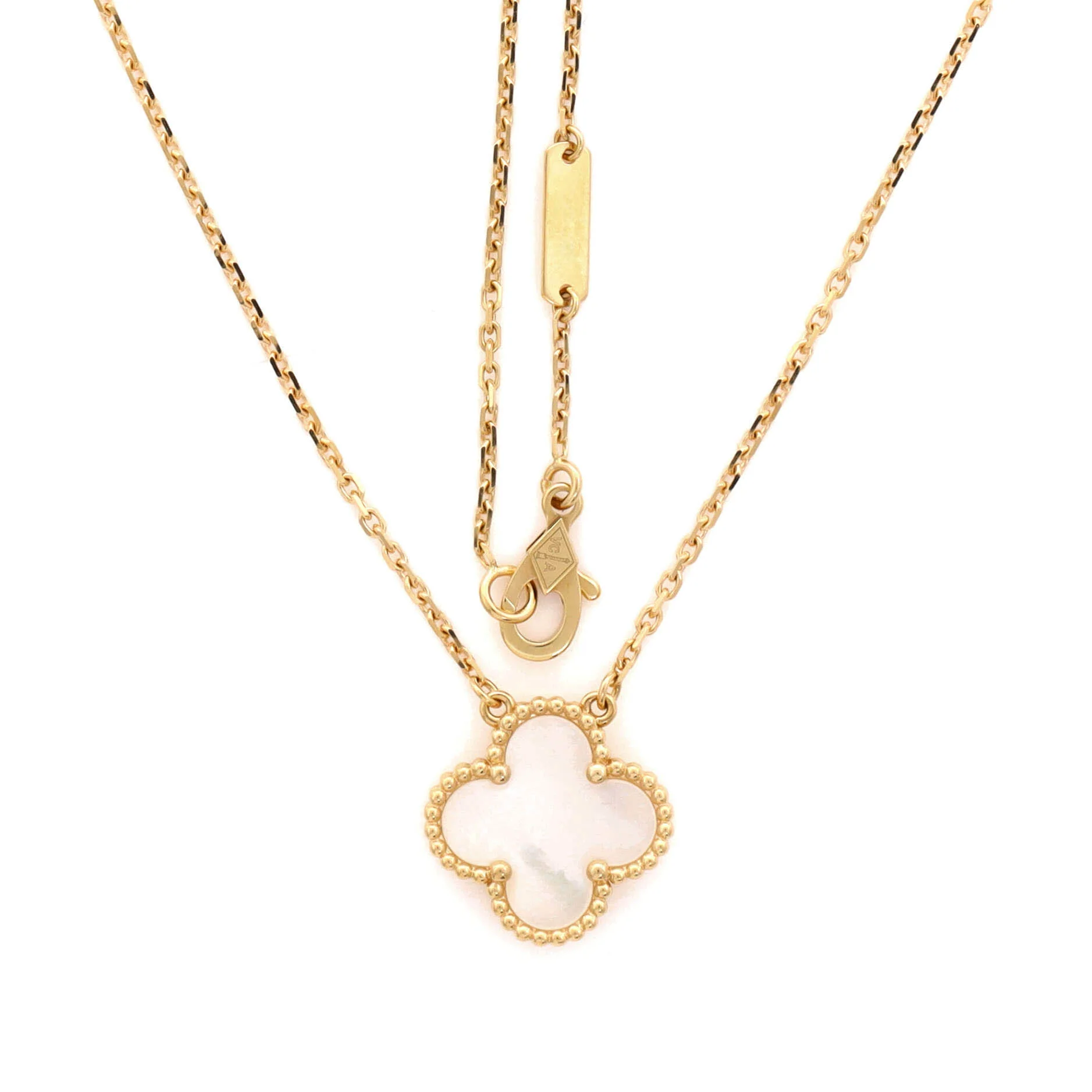 Vintage Alhambra Pendant Necklace 18K Yellow Gold and Mother of Pearl - Image 3