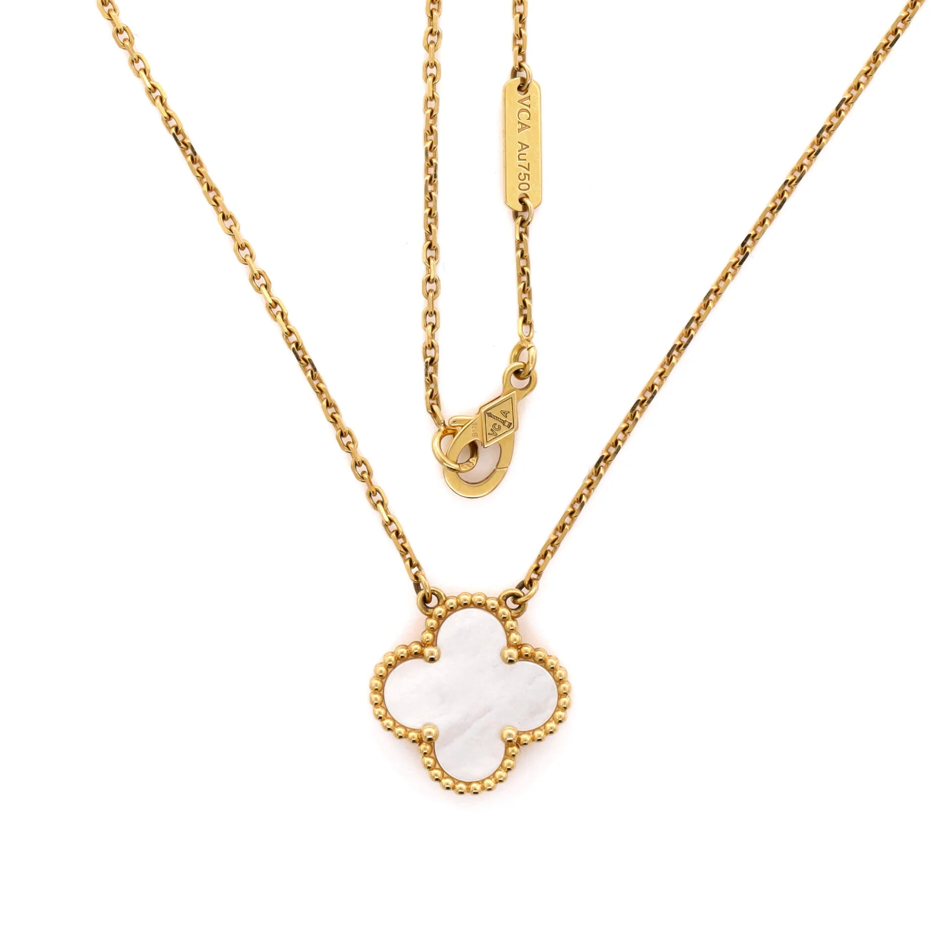 Vintage Alhambra Pendant Necklace 18K Yellow Gold and Mother of Pearl - Image 2